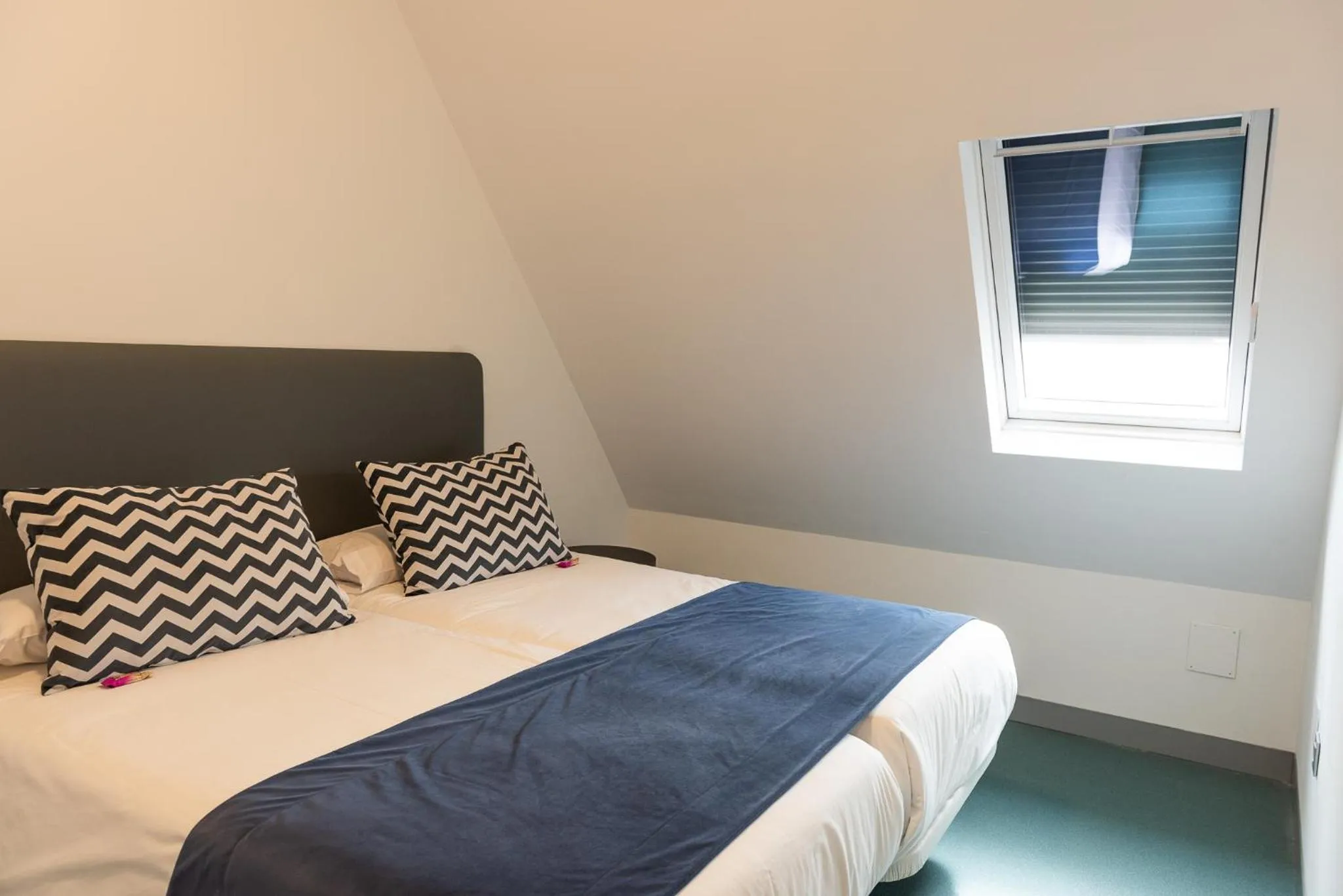 Bed in RK Farallón Canteras