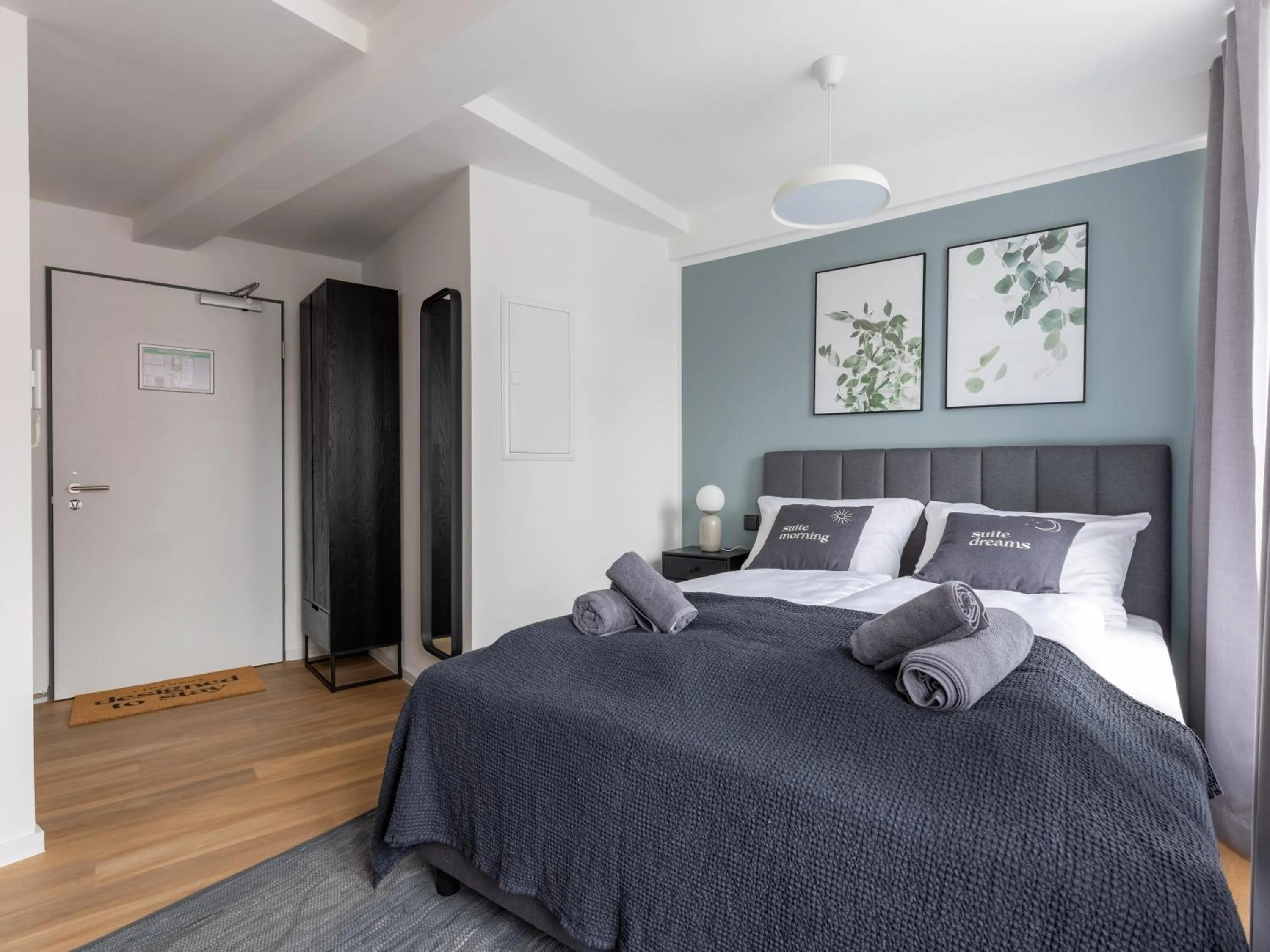 Bed in Limehome Essen Kettwiger Straße