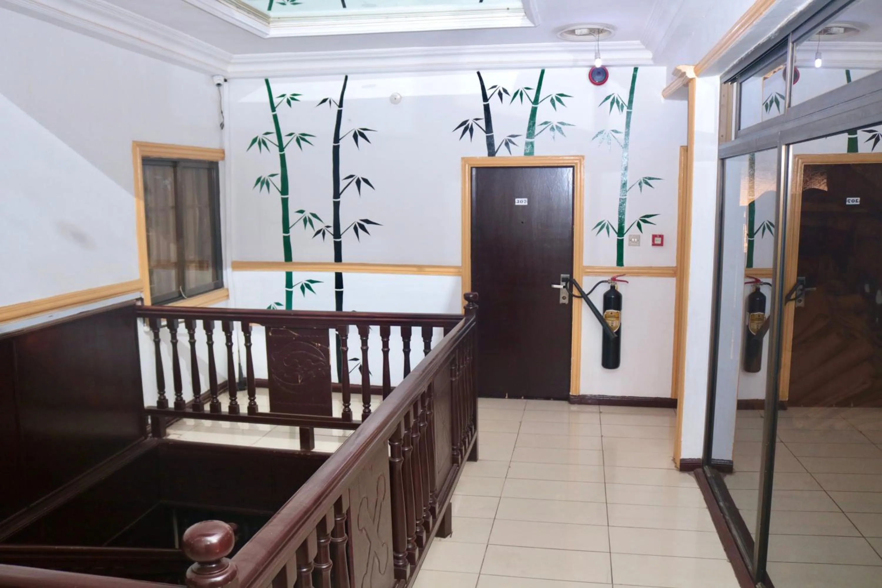 Floor plan in Airport Side Hotel