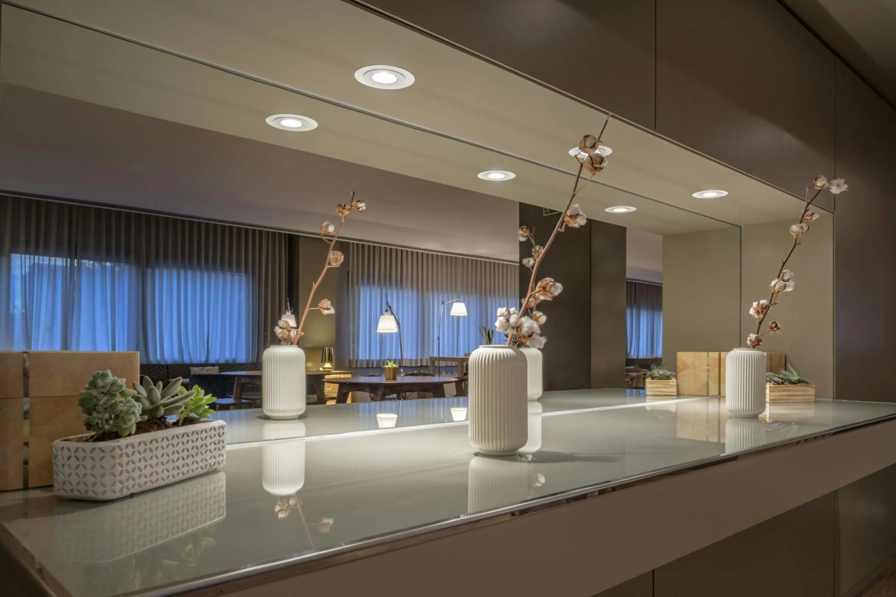 Lounge or bar in AC Hotel by Marriott Pisa