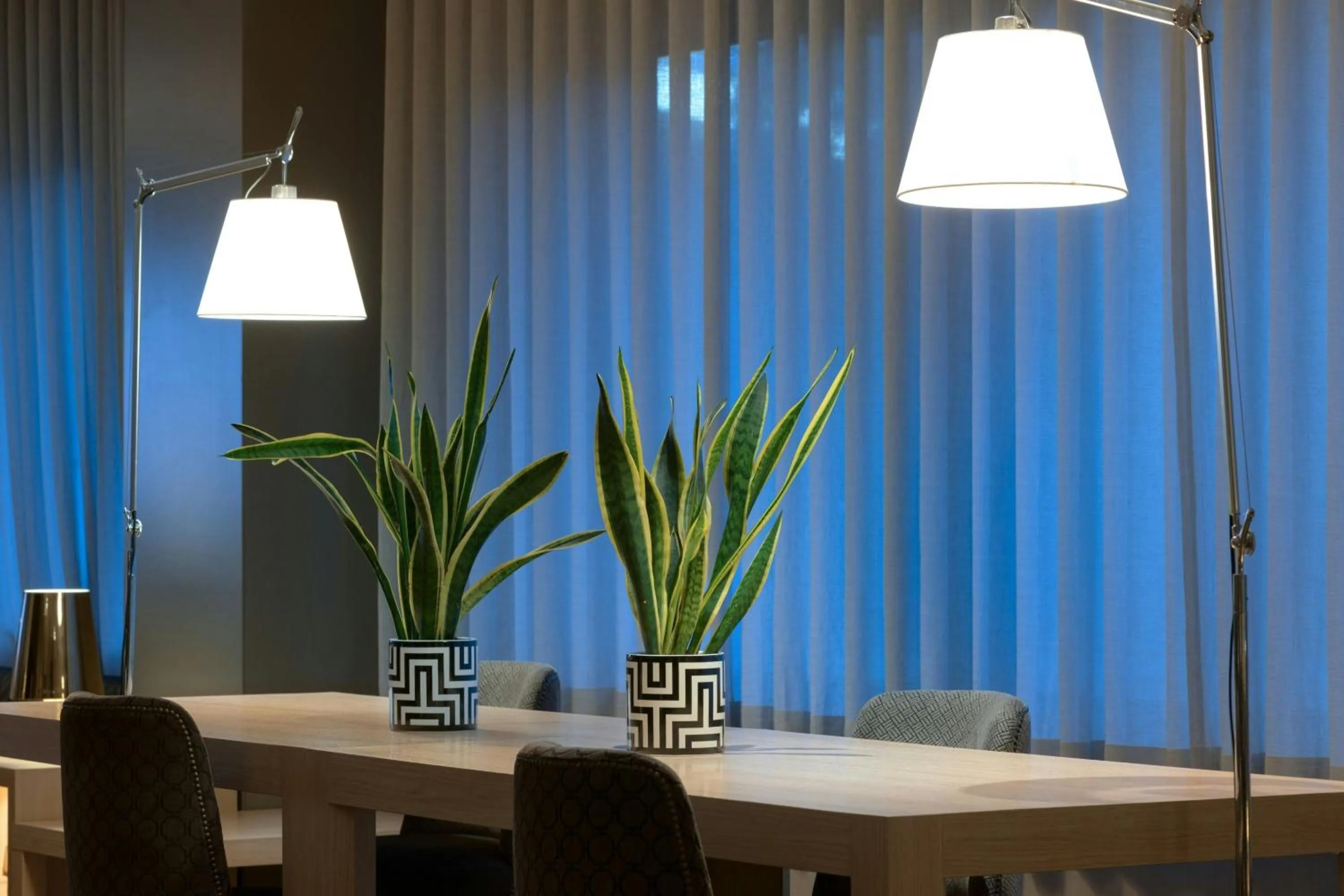 Lounge or bar in AC Hotel by Marriott Pisa