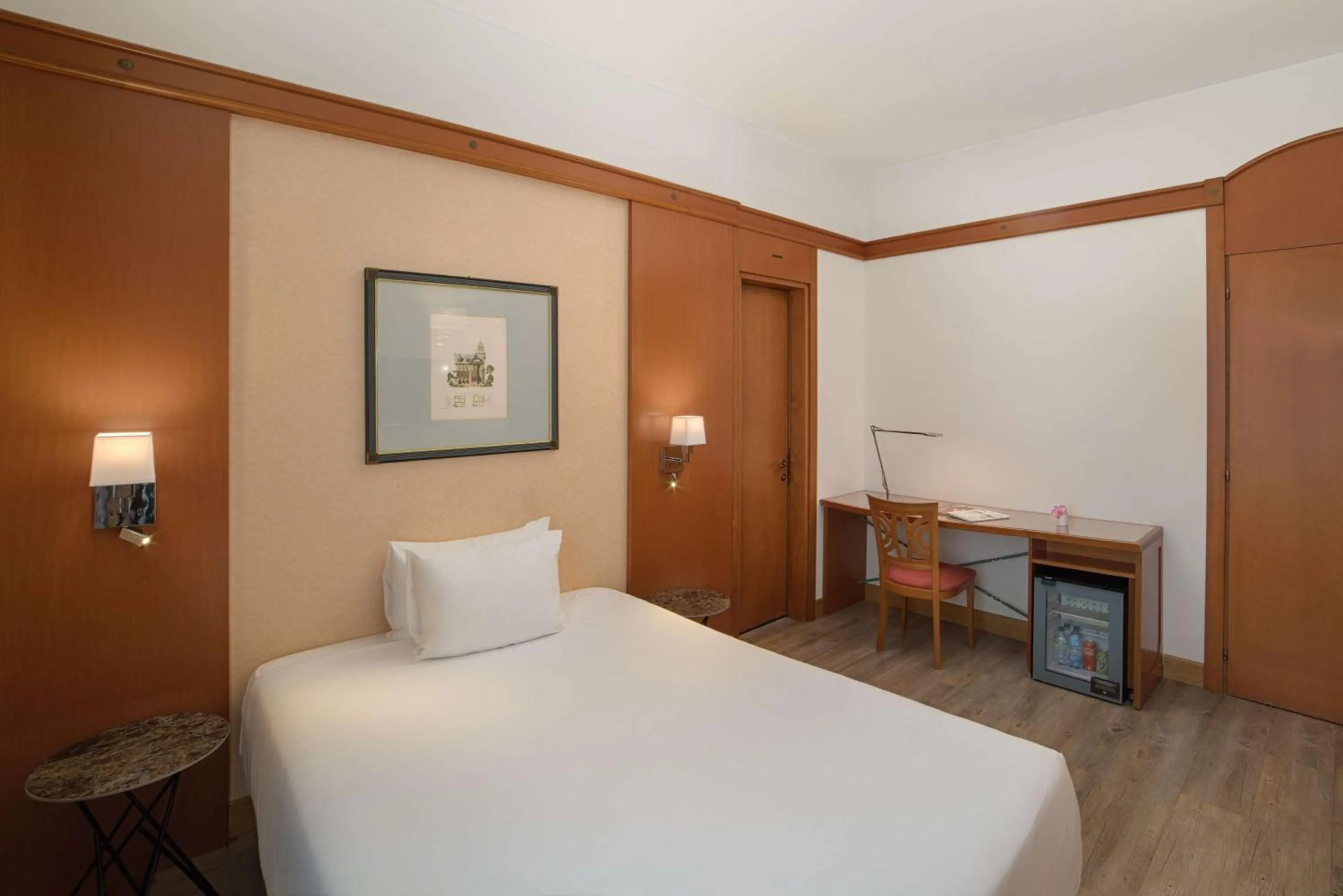 Bedroom, Bed in NH Ravenna