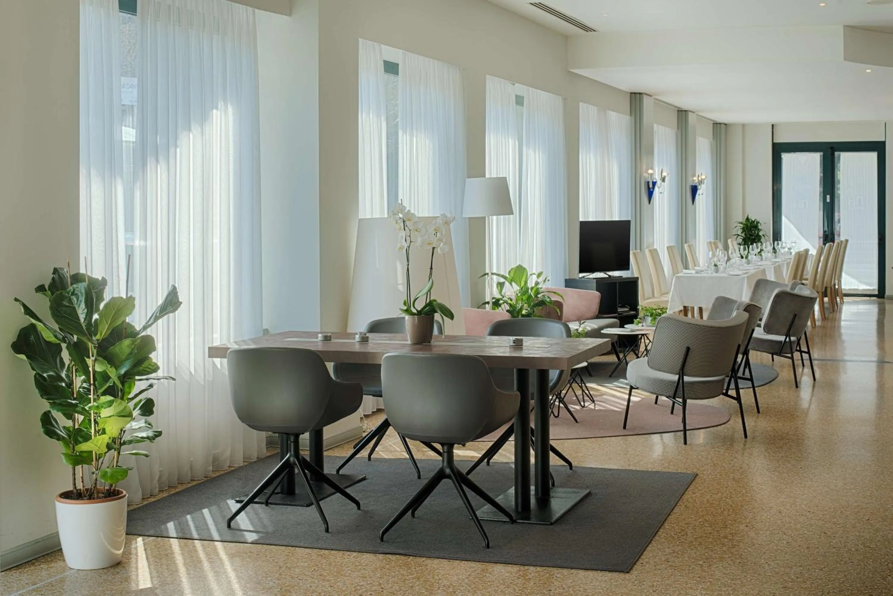 Lobby or reception in NH Ravenna