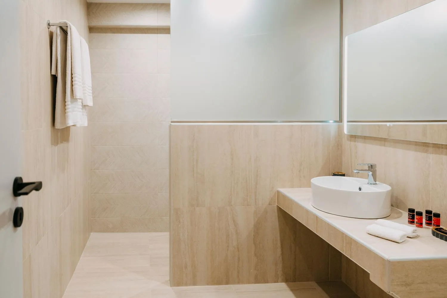 Bathroom in Arcade Hotel Athens