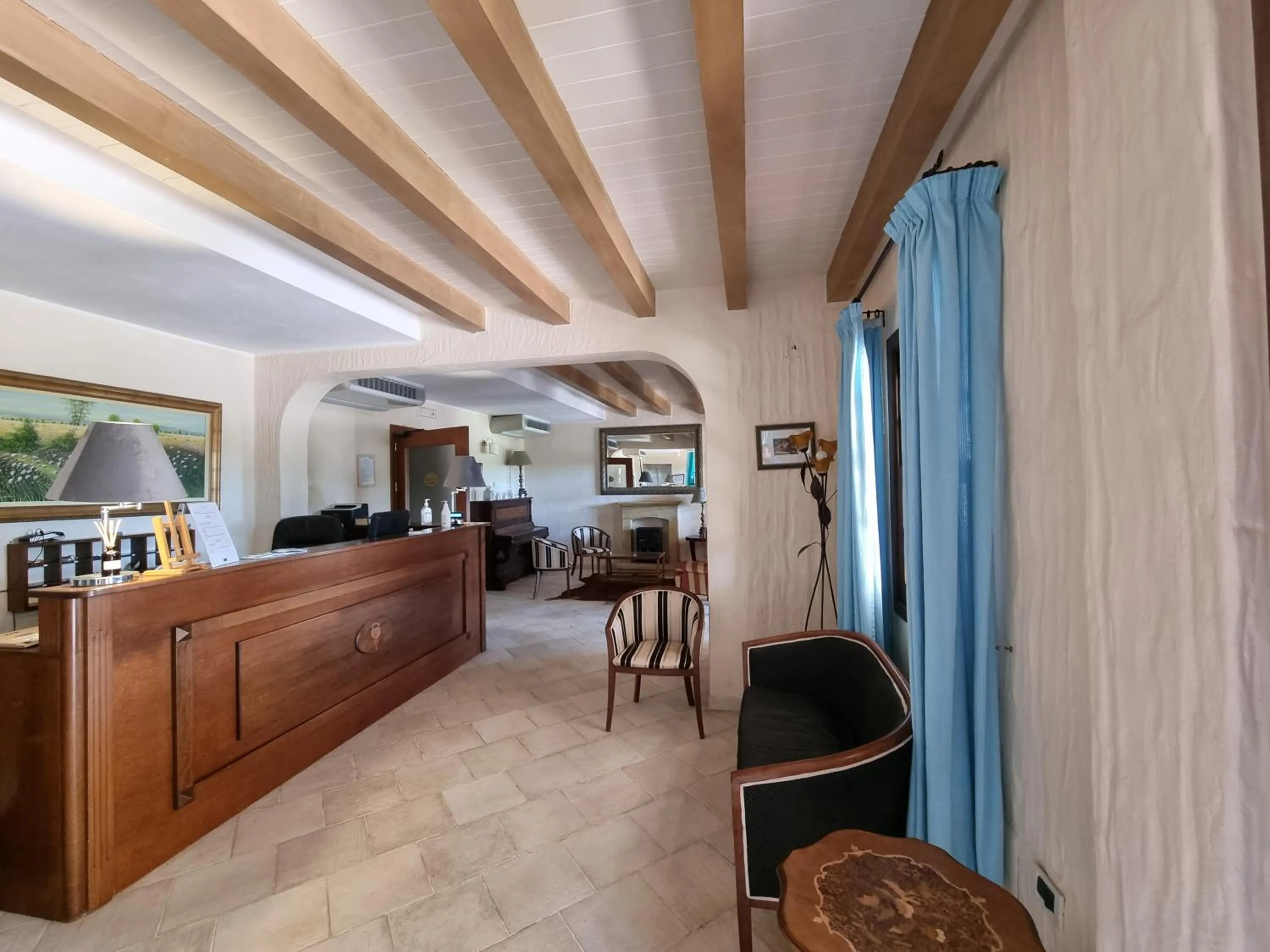 Lobby or reception in Is Benas Country Lodge