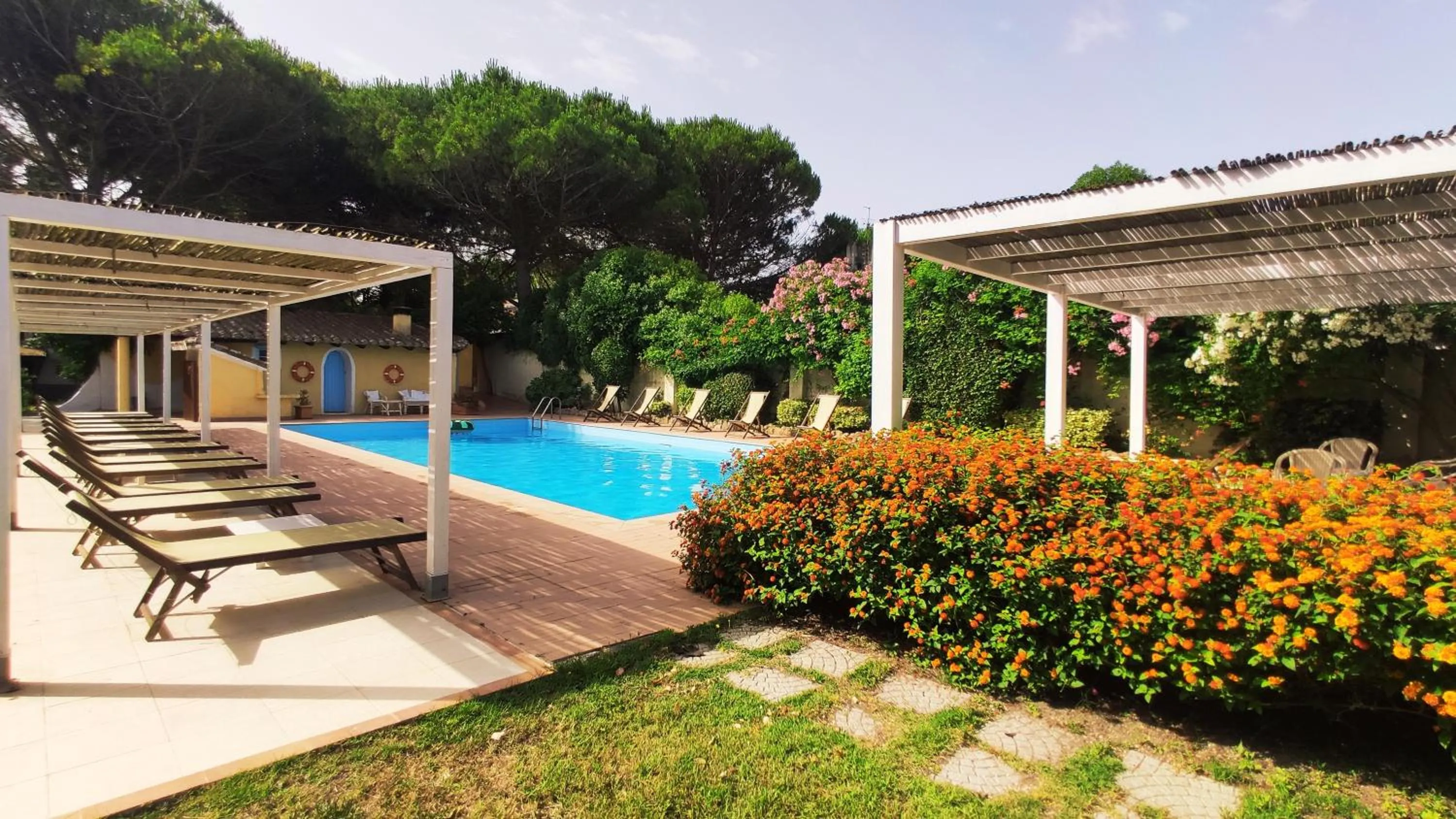 Spring in Is Benas Country Lodge