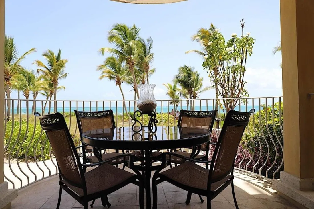 Patio in Villa Renaissance Grace Bay