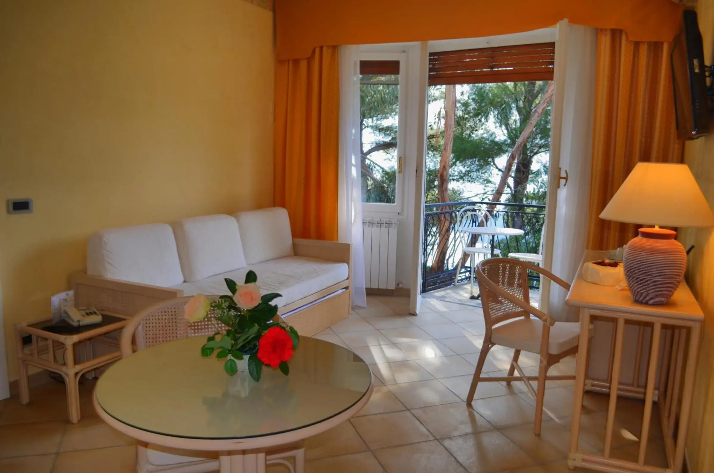 Suite with Sea View in La Riserva di Castel d'Appio- Charme & Relax Suite with Sea View in La Riserva di Castel d'Appio- Charme & Relax