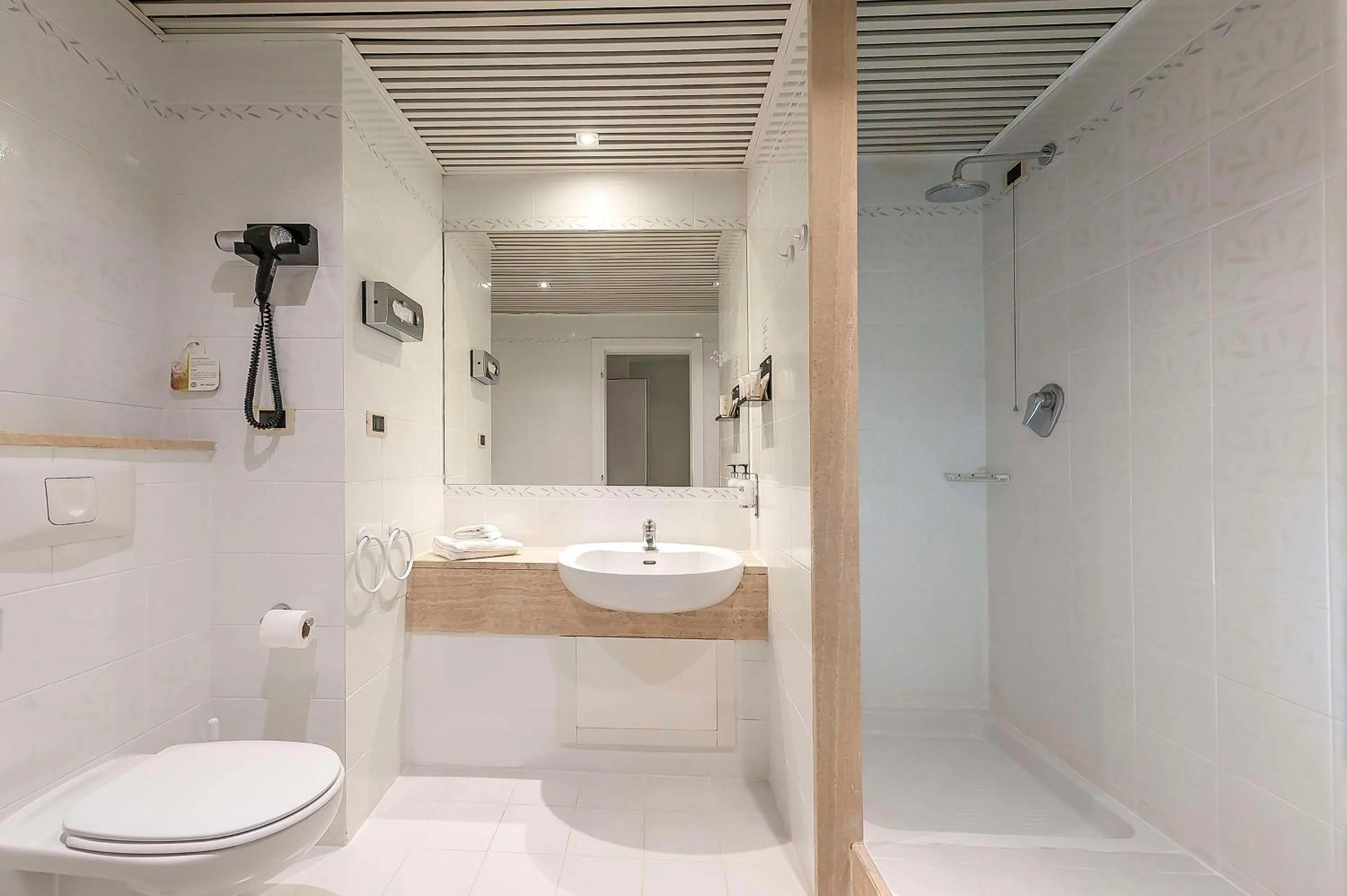 Bathroom in Best Western Hotel Quattrotorri