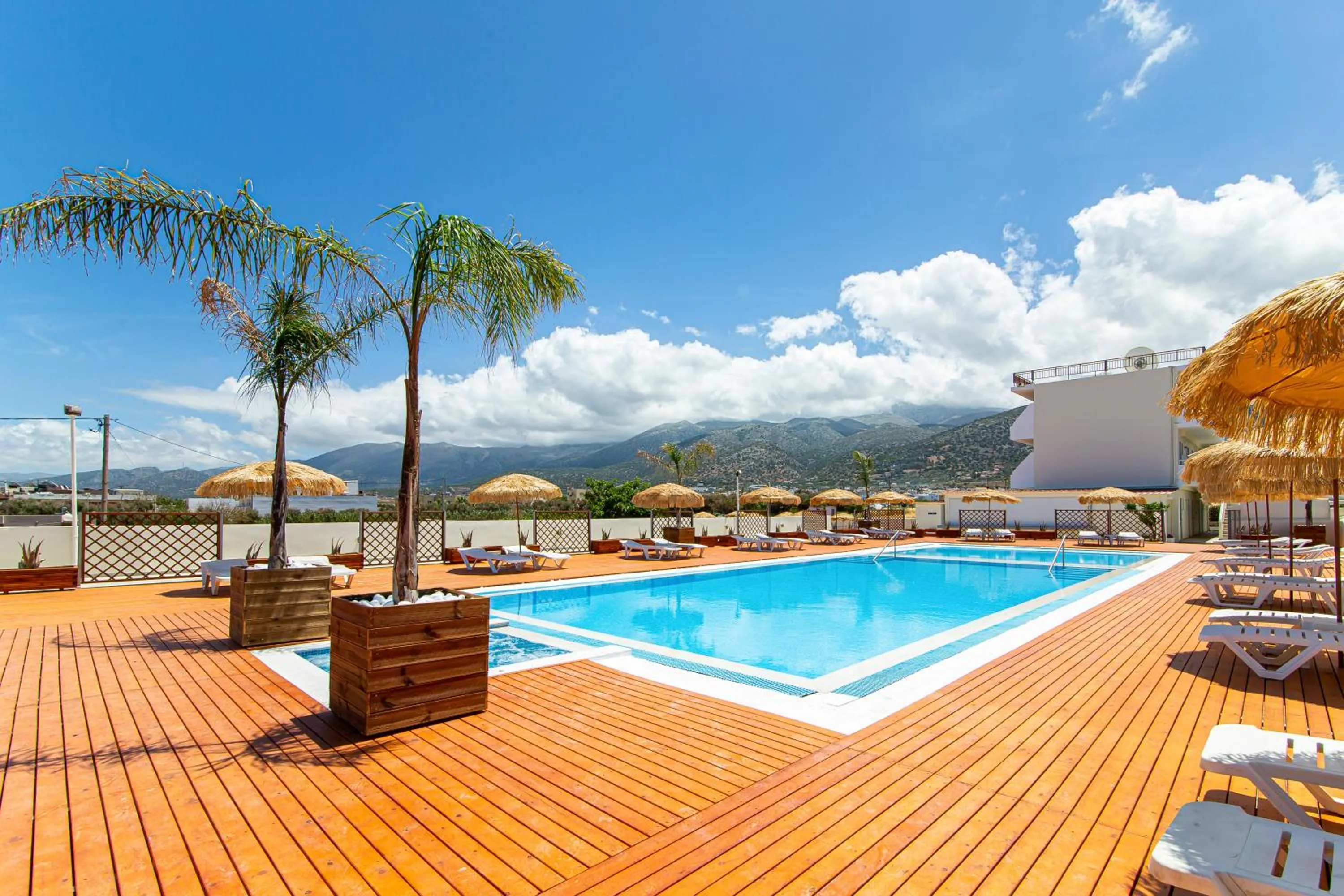 Swimming pool in Triton Hotel