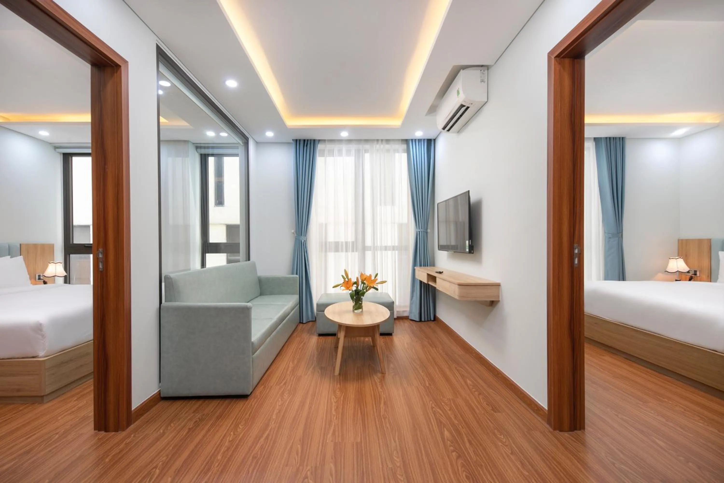 Living room, Bed in Hummer Hotel & Apartment Da Nang Beach