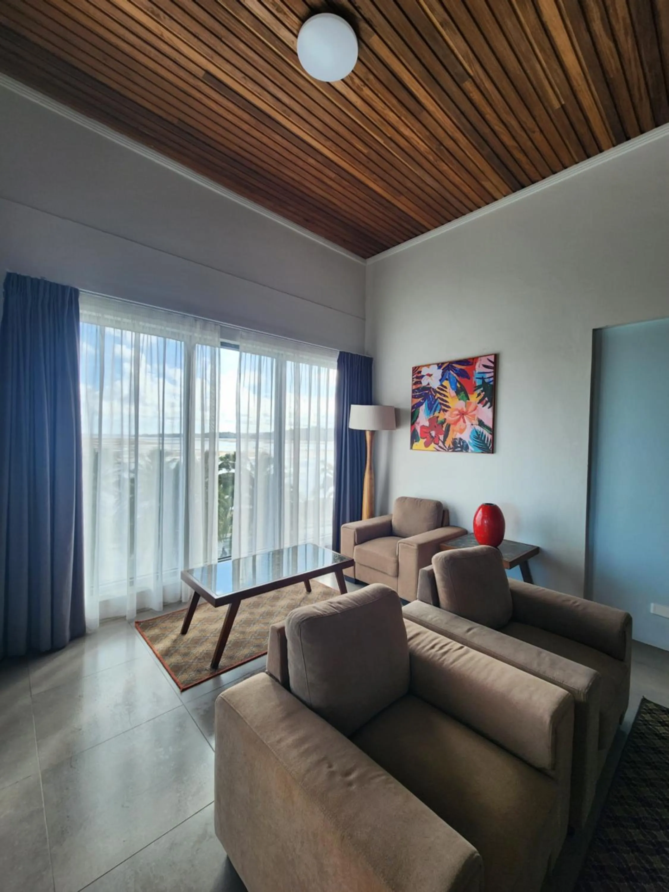 Ramada Suites By Wyndham Seafront Coral Coast