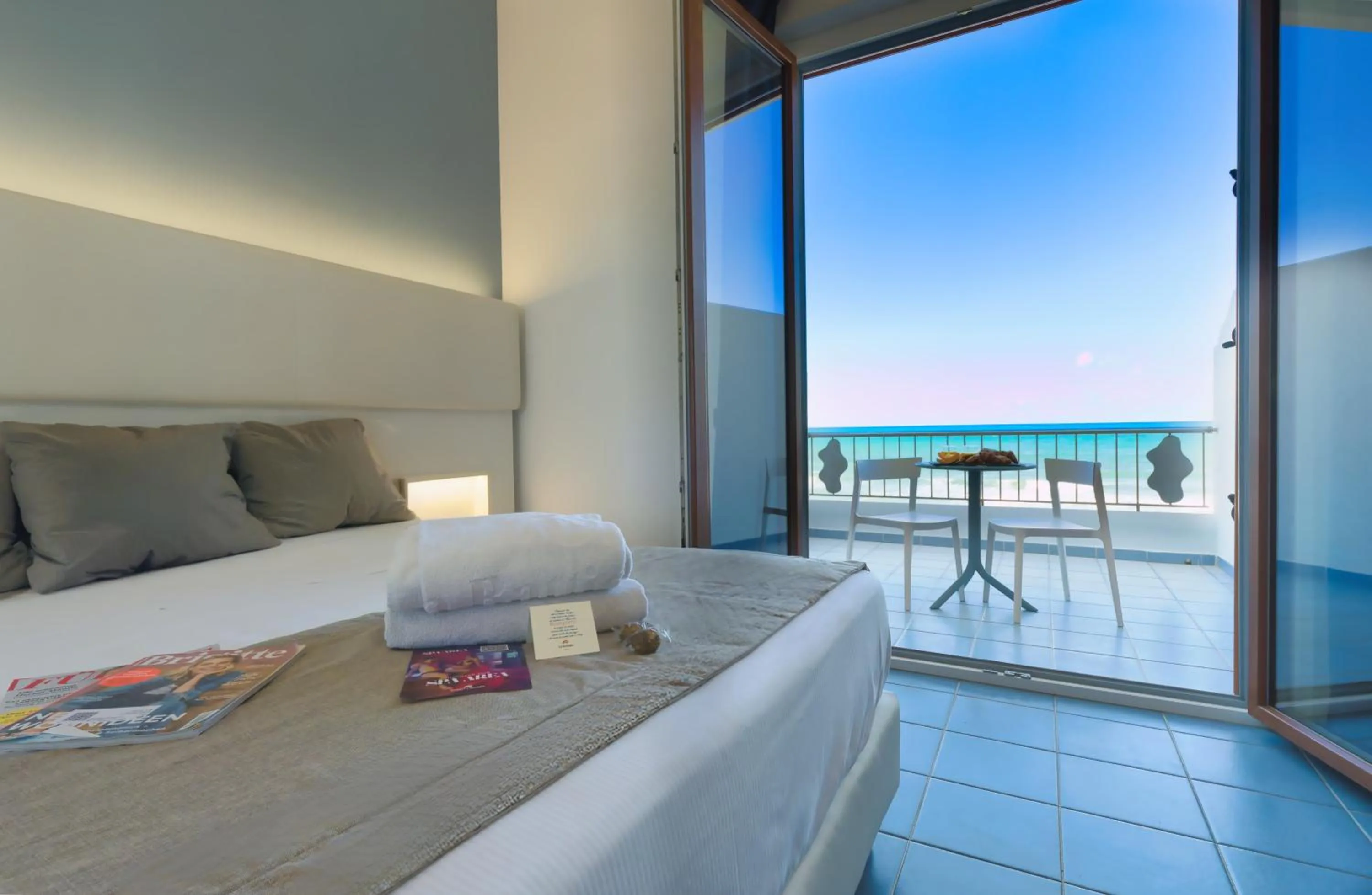 Bed in Hotel La Battigia