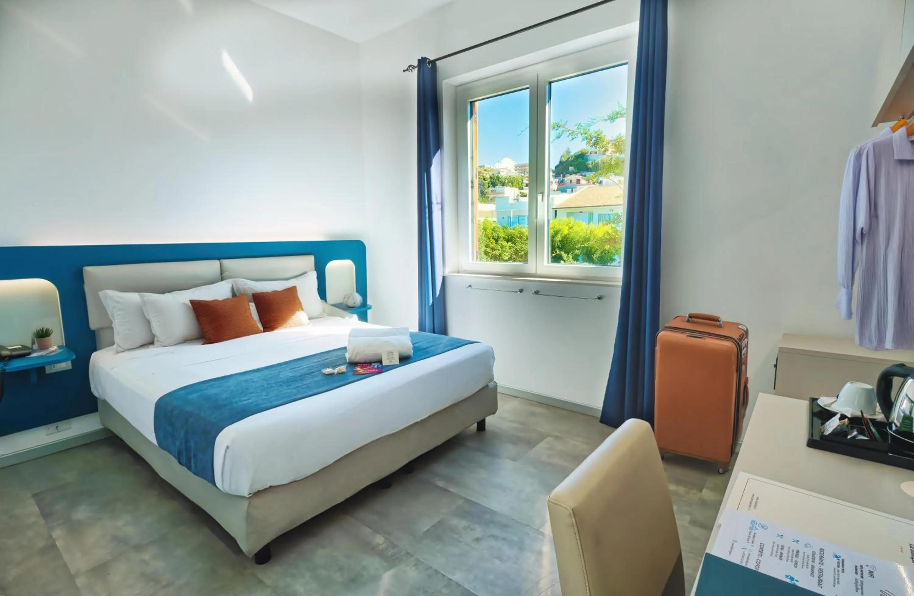 Bed in Hotel La Battigia