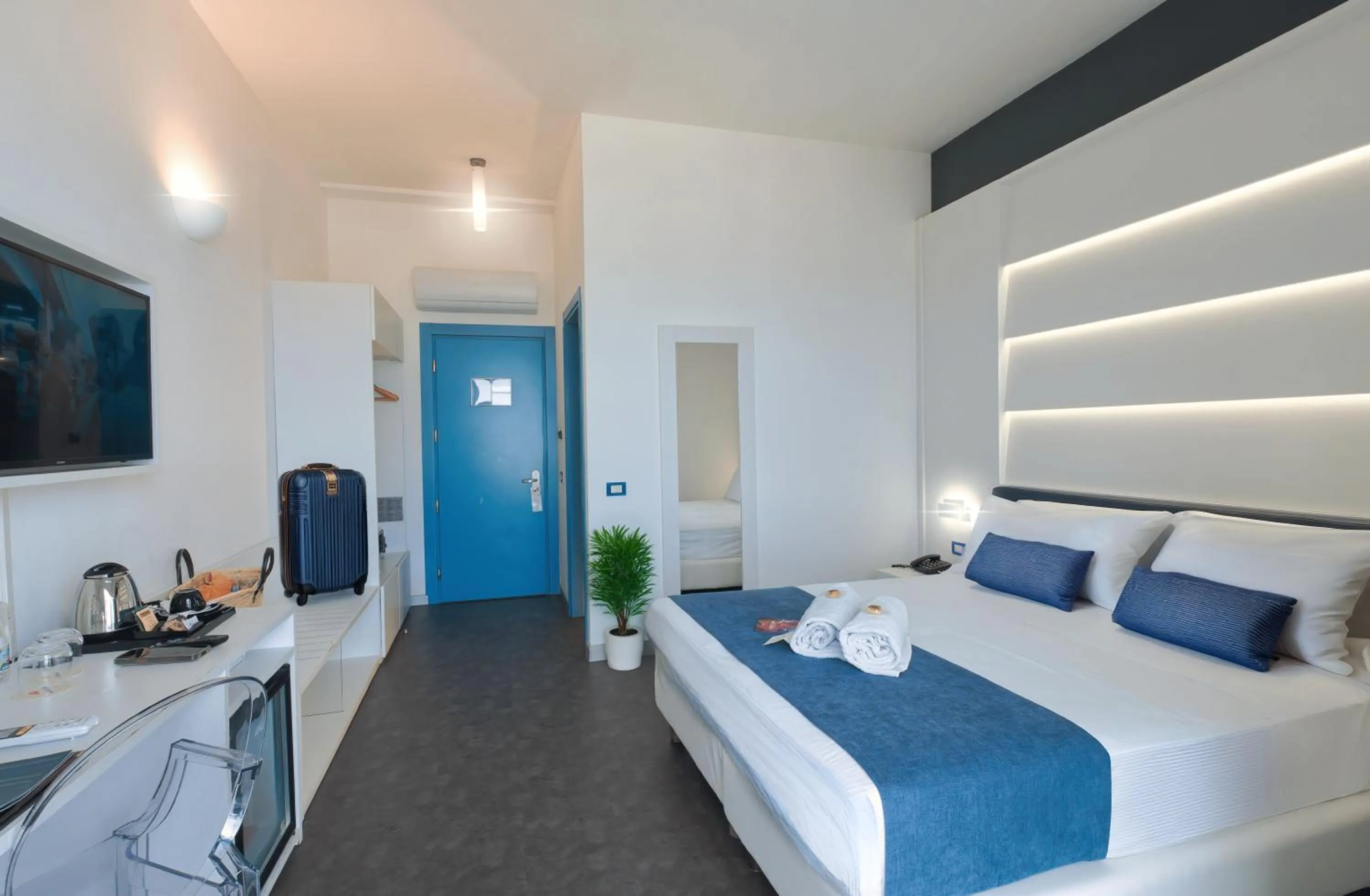 Bed in Hotel La Battigia