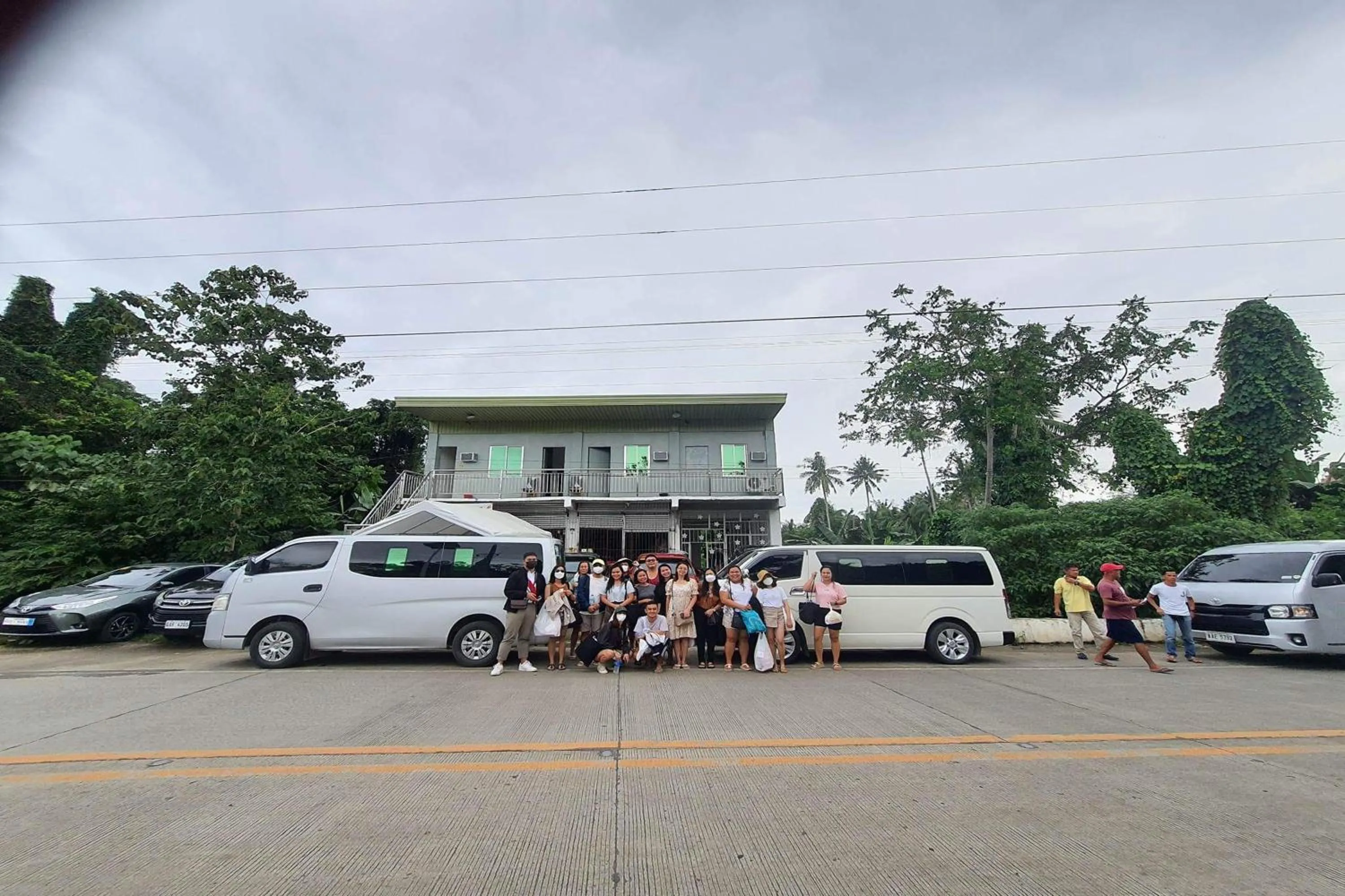 group of guests in Bohol Transient Lruy near Panglao Beach