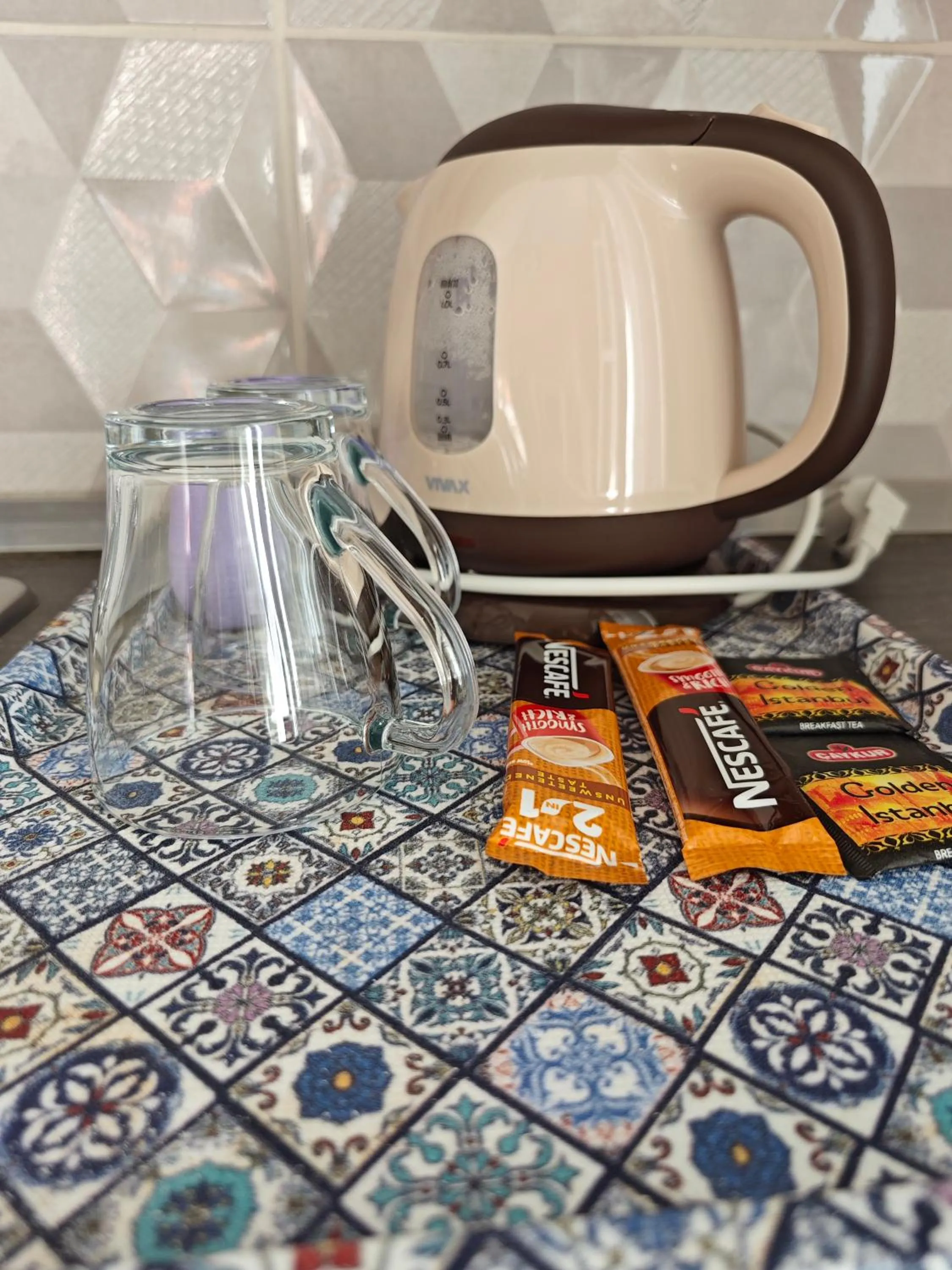 Coffee/tea facilities in Beatrix Suites