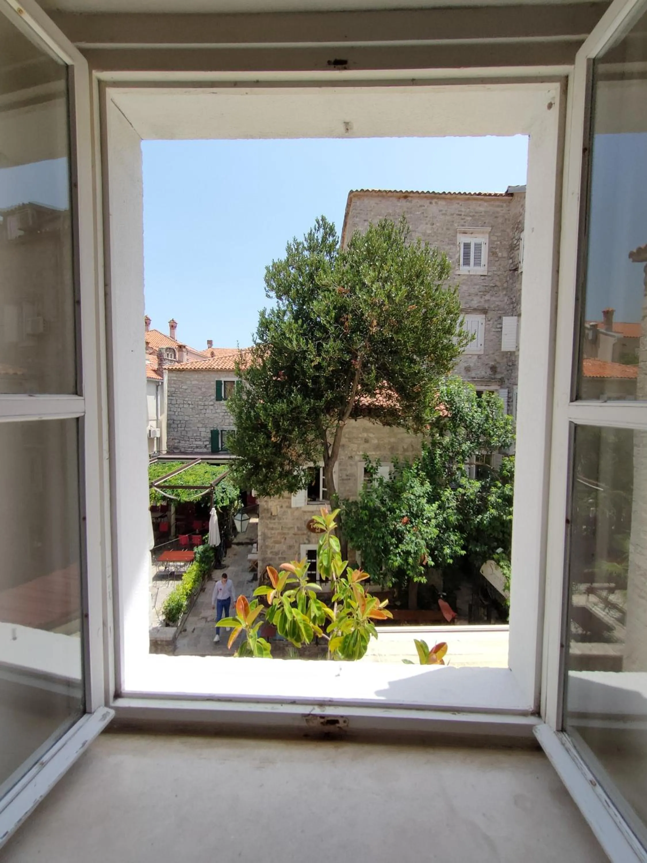 Day in Beatrix Suites