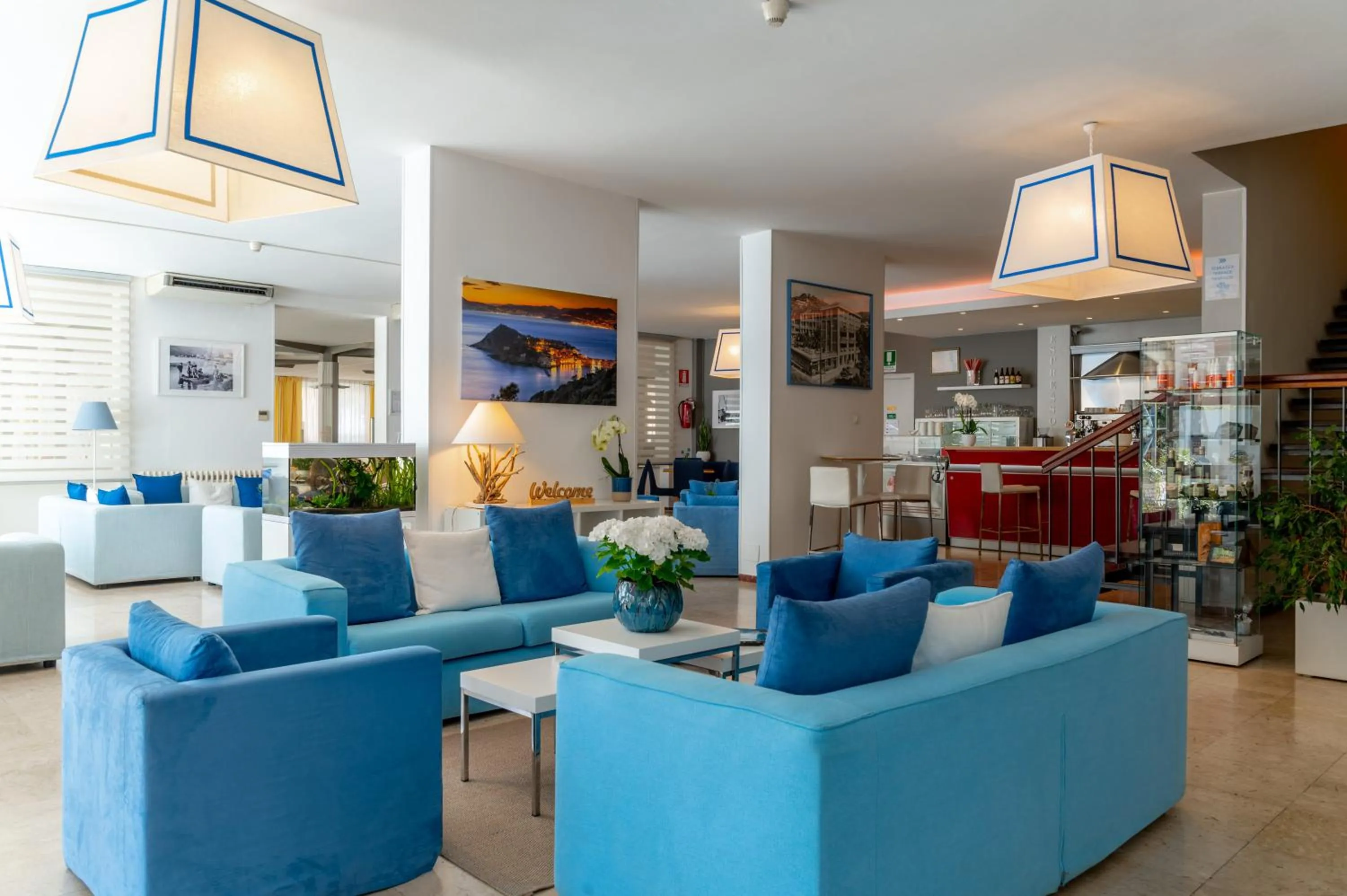 Communal lounge/ TV room in Hotel Doria