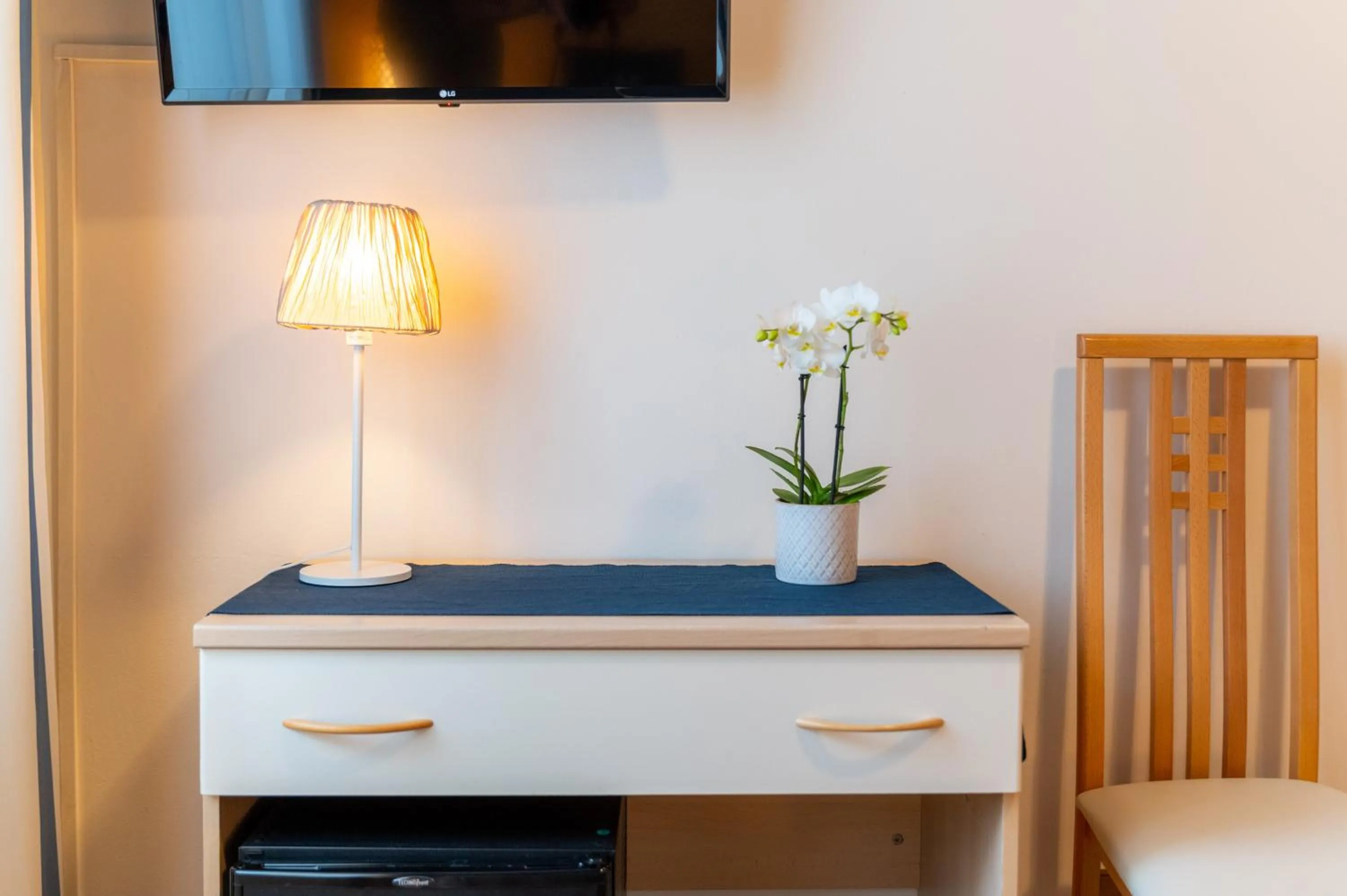 TV and multimedia in Hotel Doria