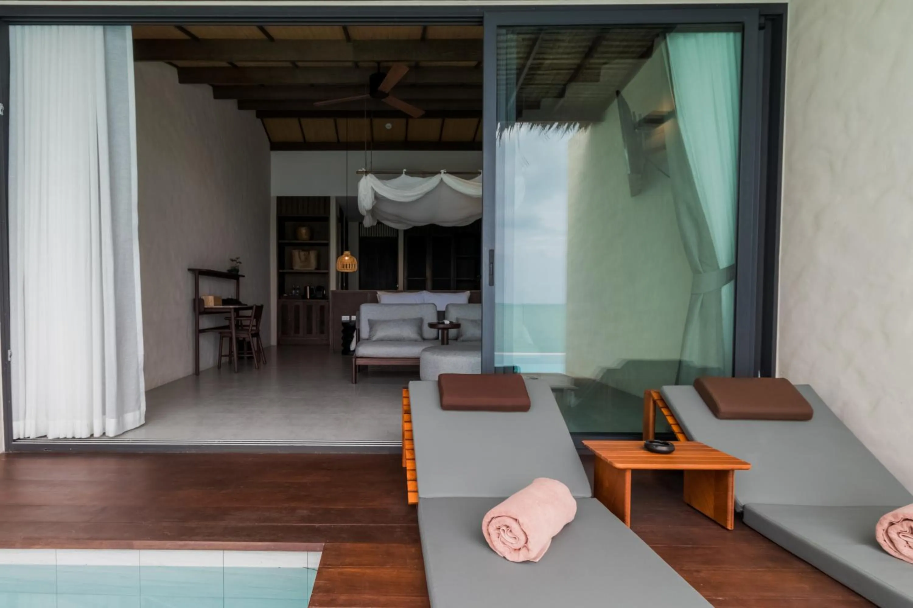 Balcony/Terrace in The Flow Samui Beach Resort