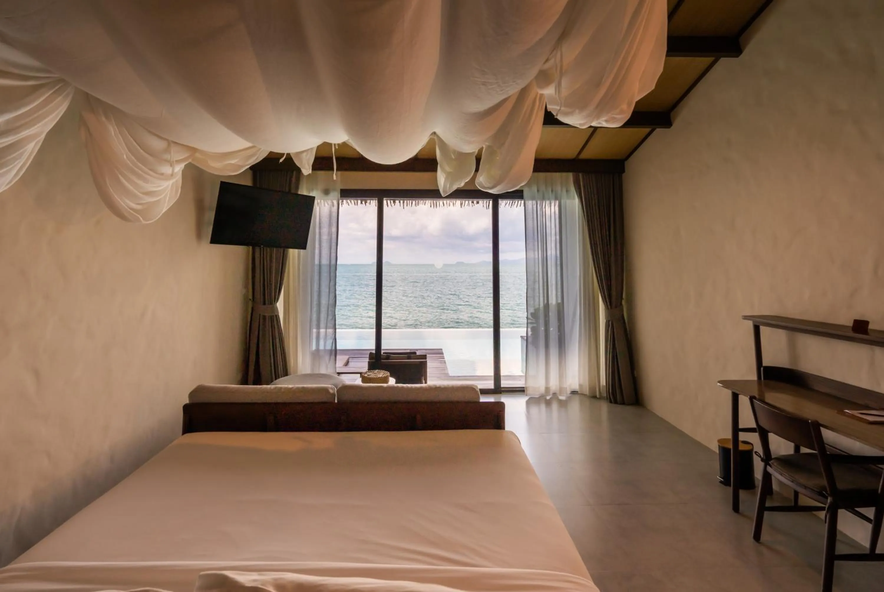 TV and multimedia, Bed in The Flow Samui Beach Resort