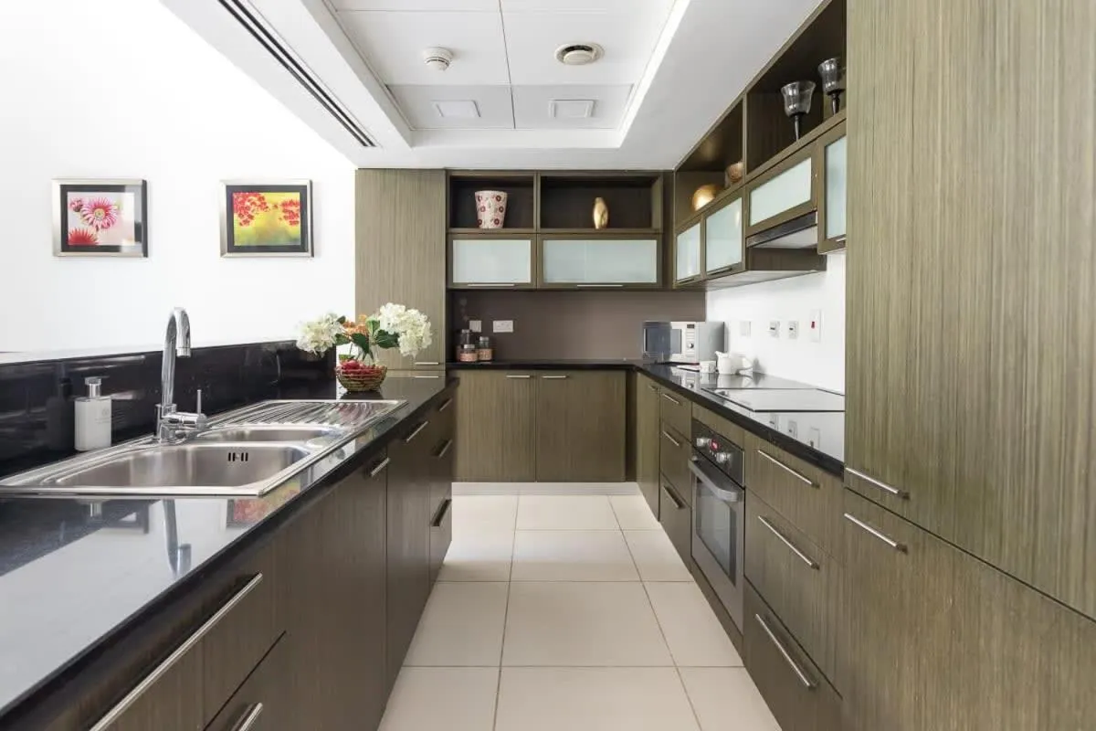 Frank Porter - The Lofts