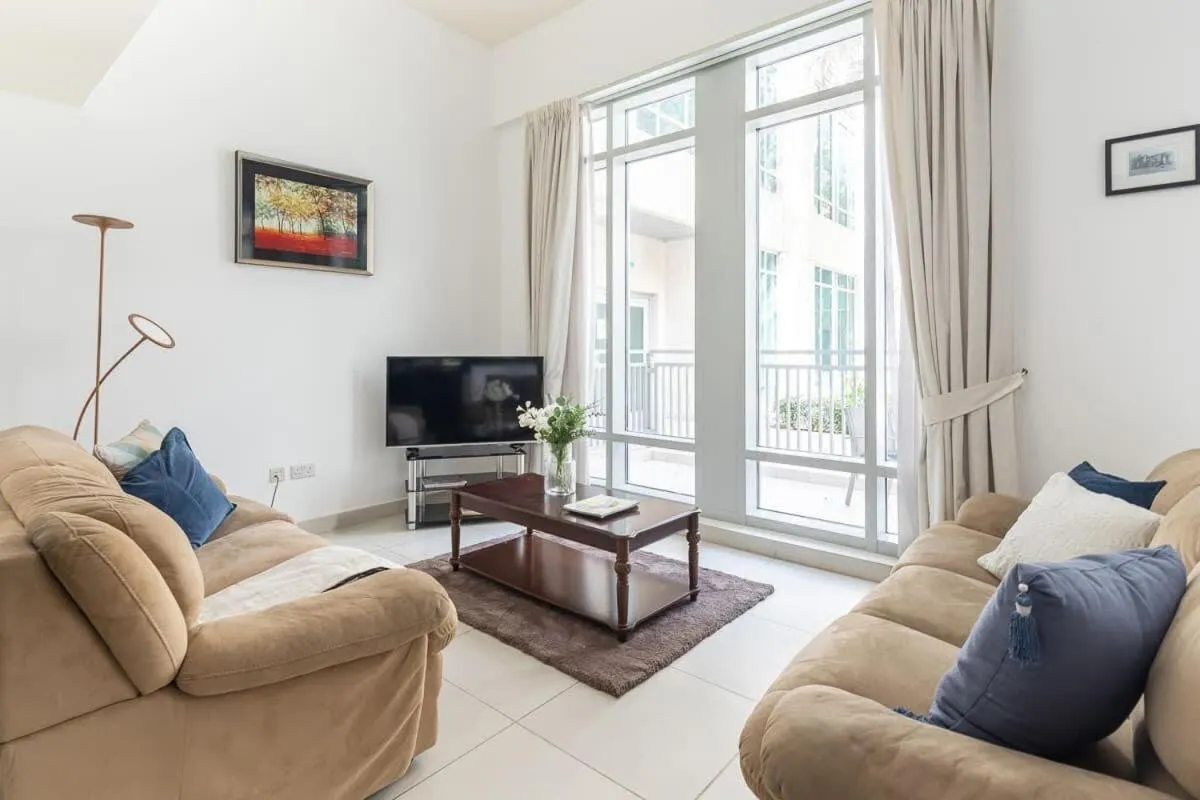 Frank Porter - The Lofts