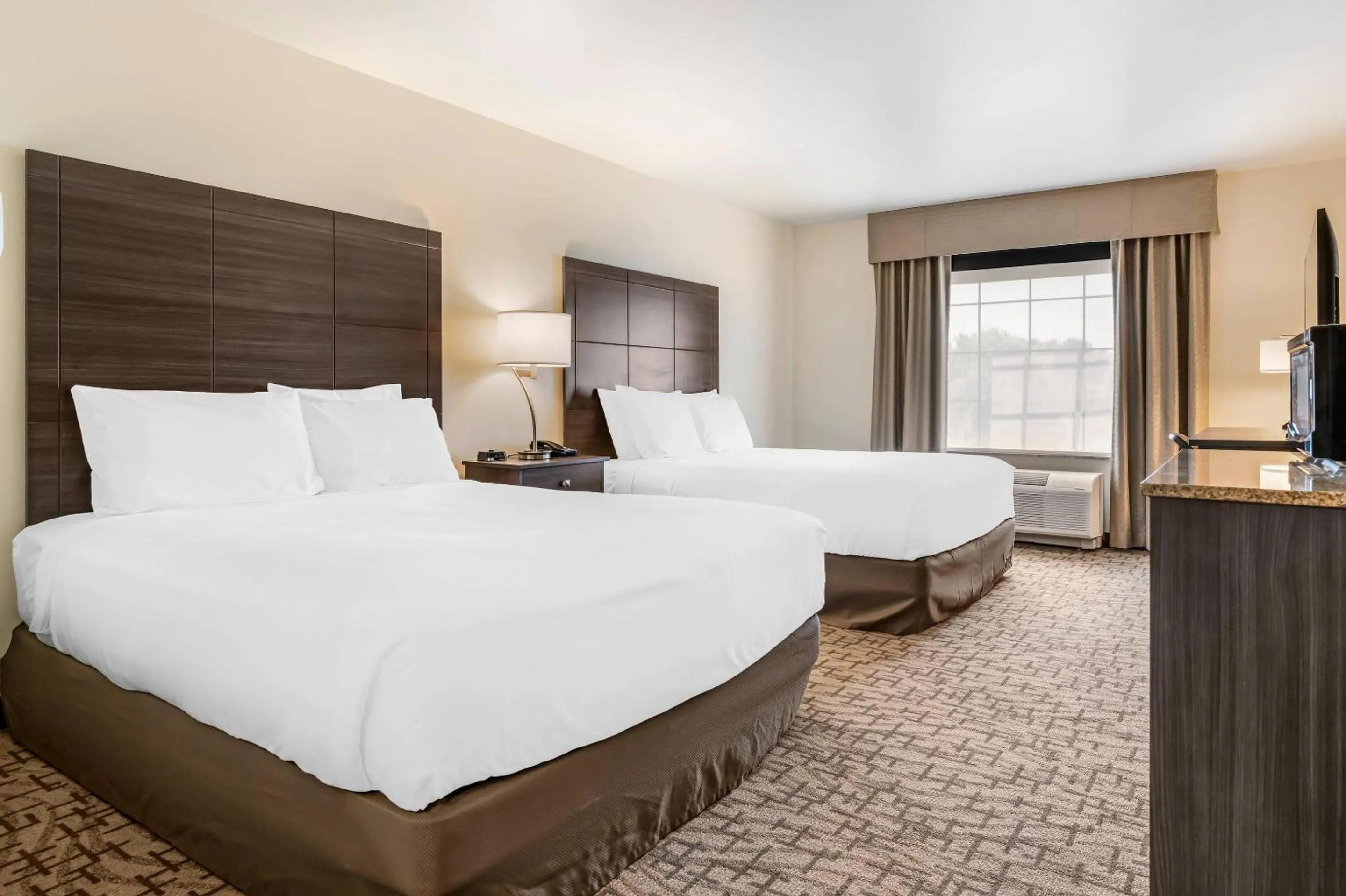 Bedroom, Bed in Comfort Inn & Suites Medina