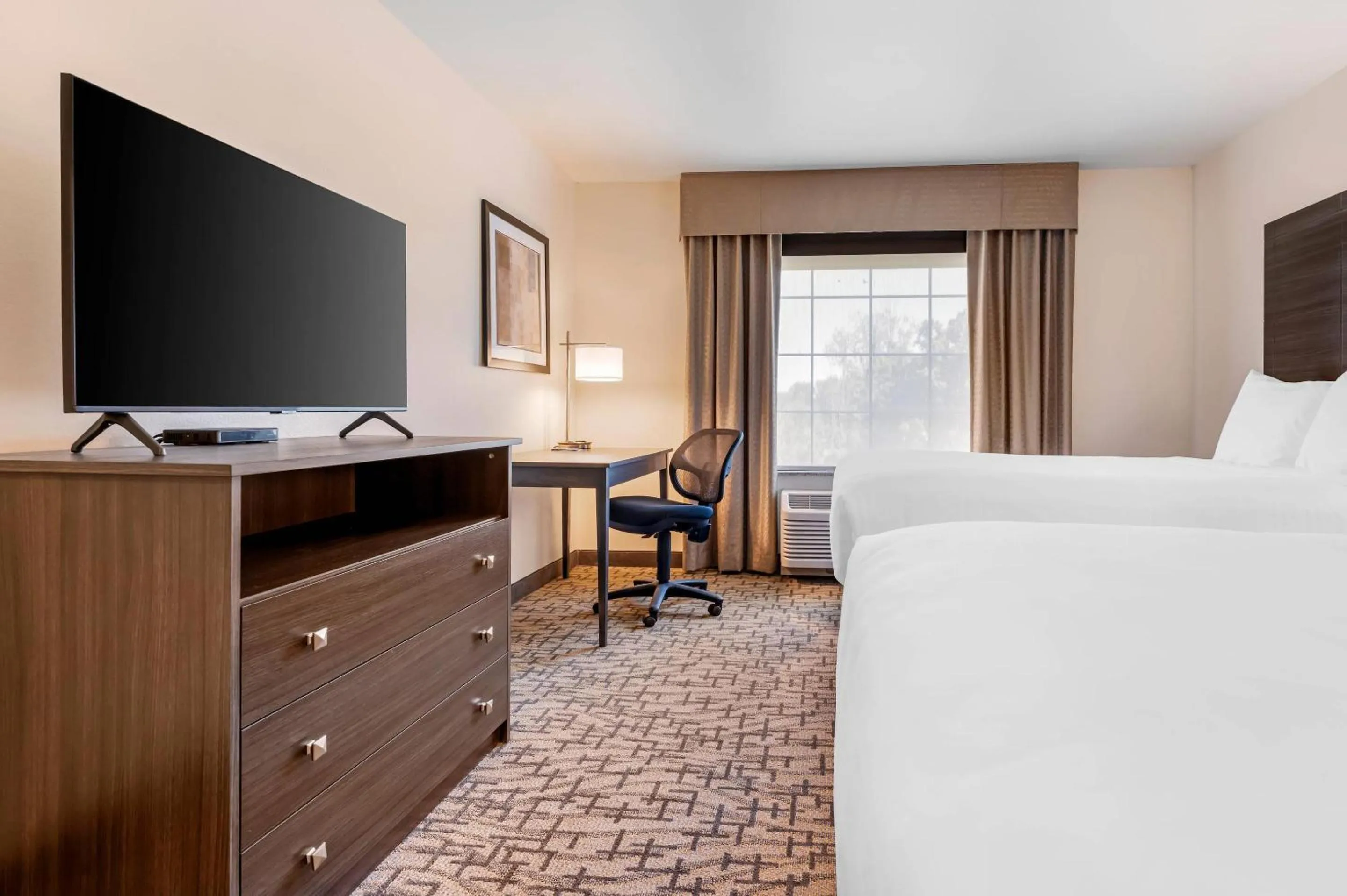 Bedroom, Bed in Comfort Inn & Suites Medina