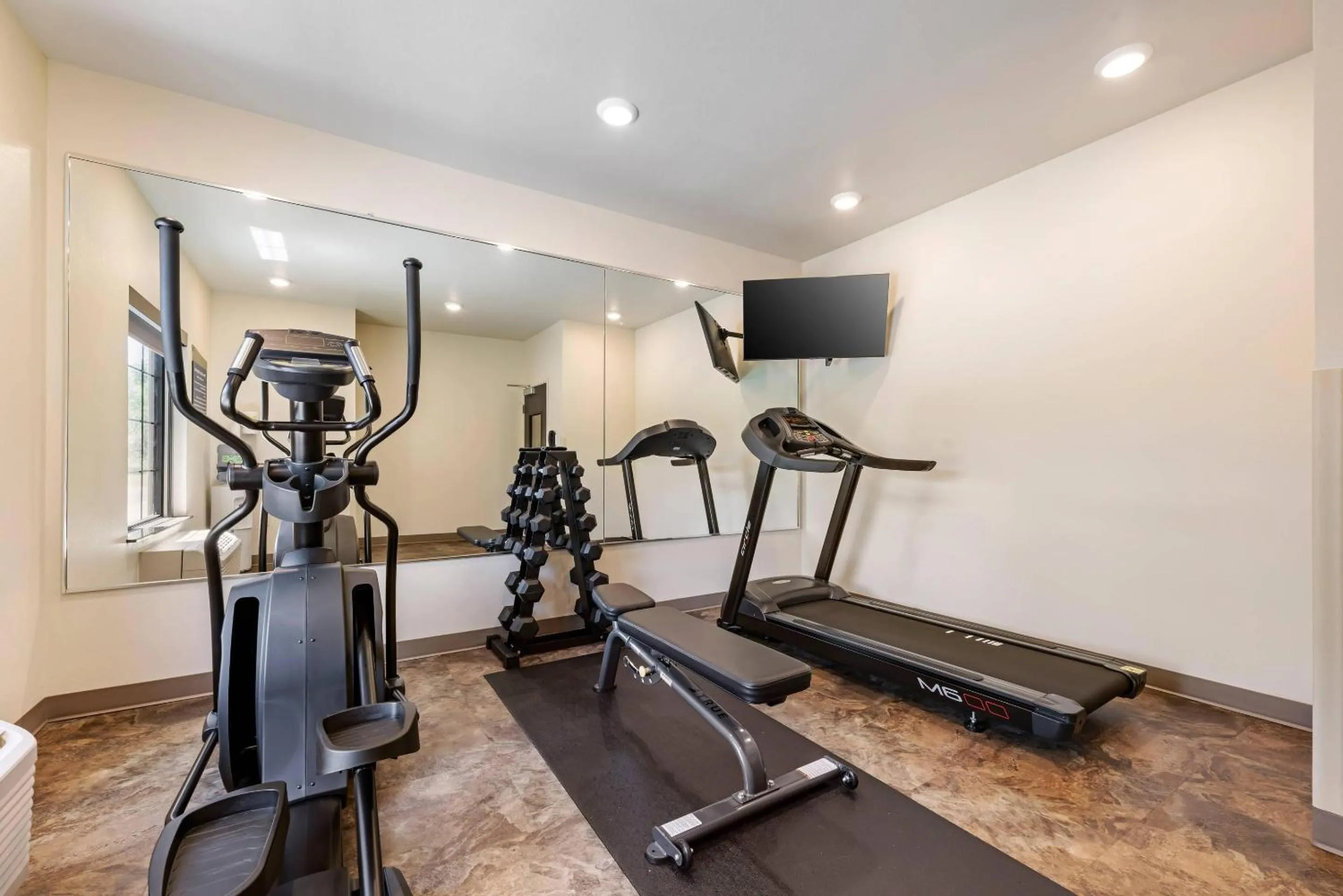 Fitness centre/facilities in Comfort Inn & Suites Medina