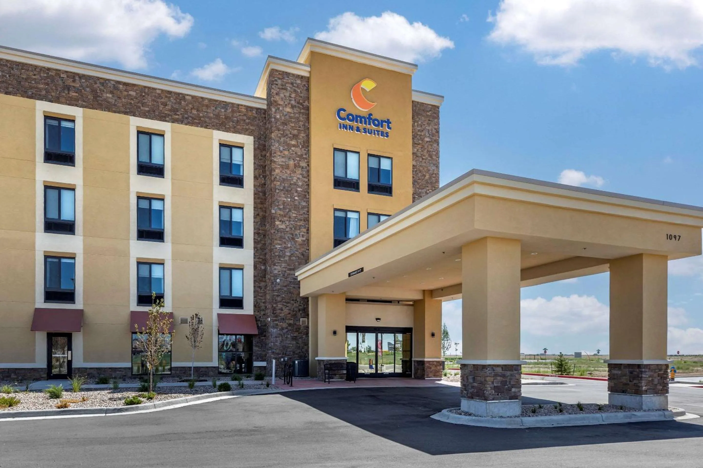 Property building in Comfort Inn & Suites Bennett