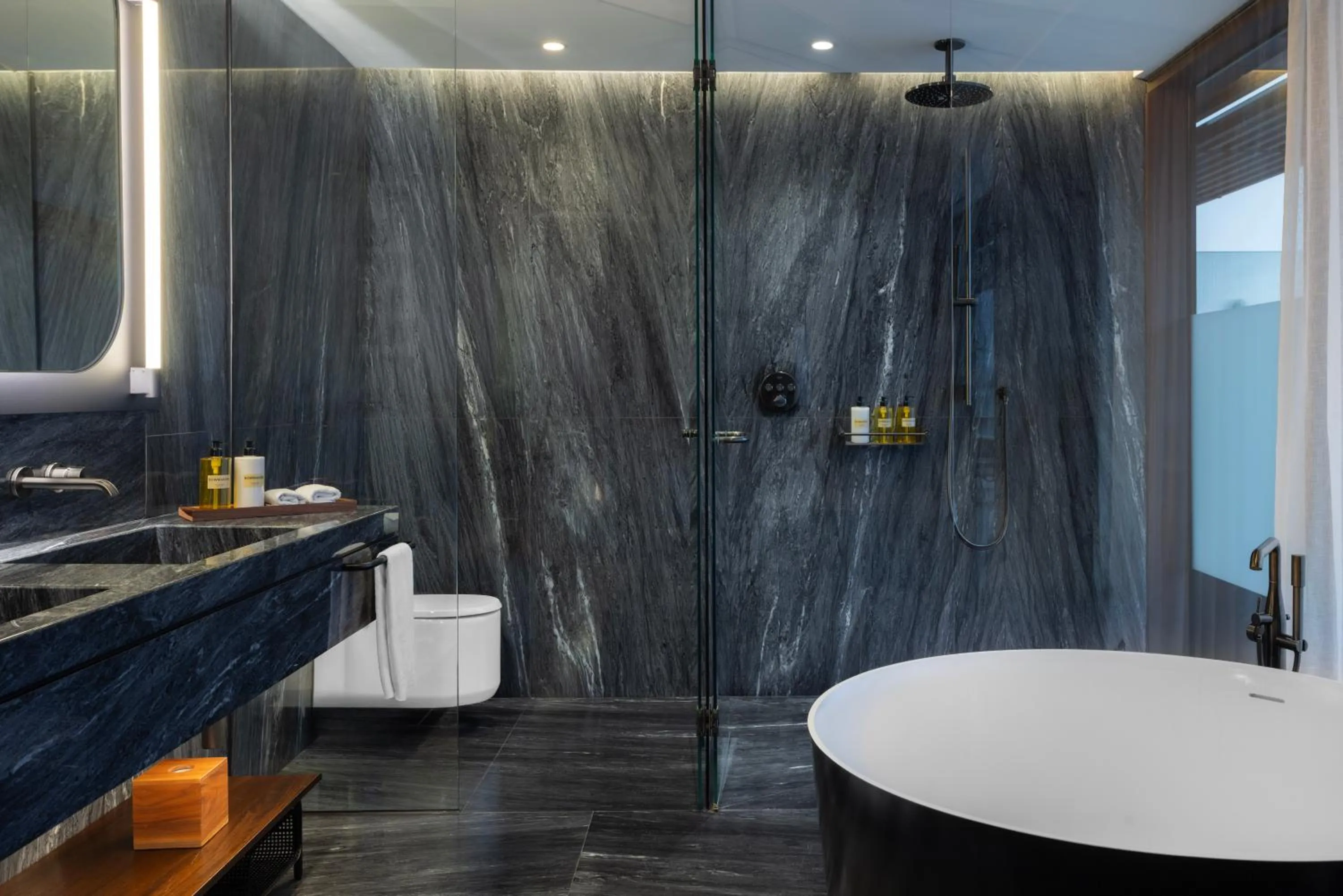 Bathroom in Thompson Madrid, by Hyatt