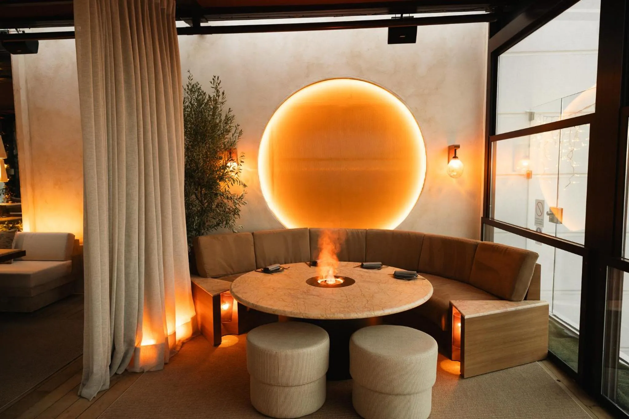 Restaurant/places to eat in Thompson Madrid, by Hyatt