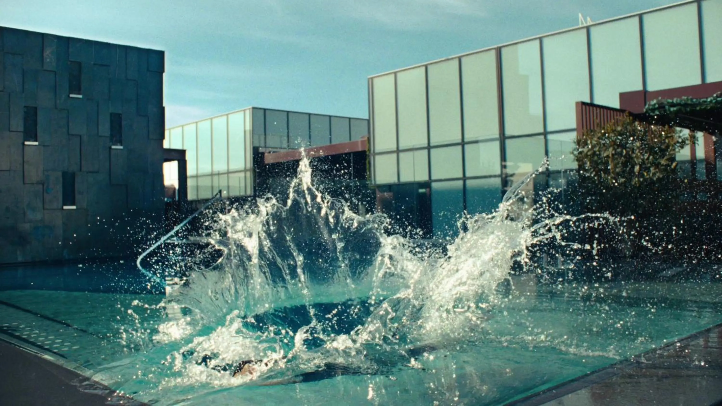 Swimming pool in Thompson Madrid, by Hyatt