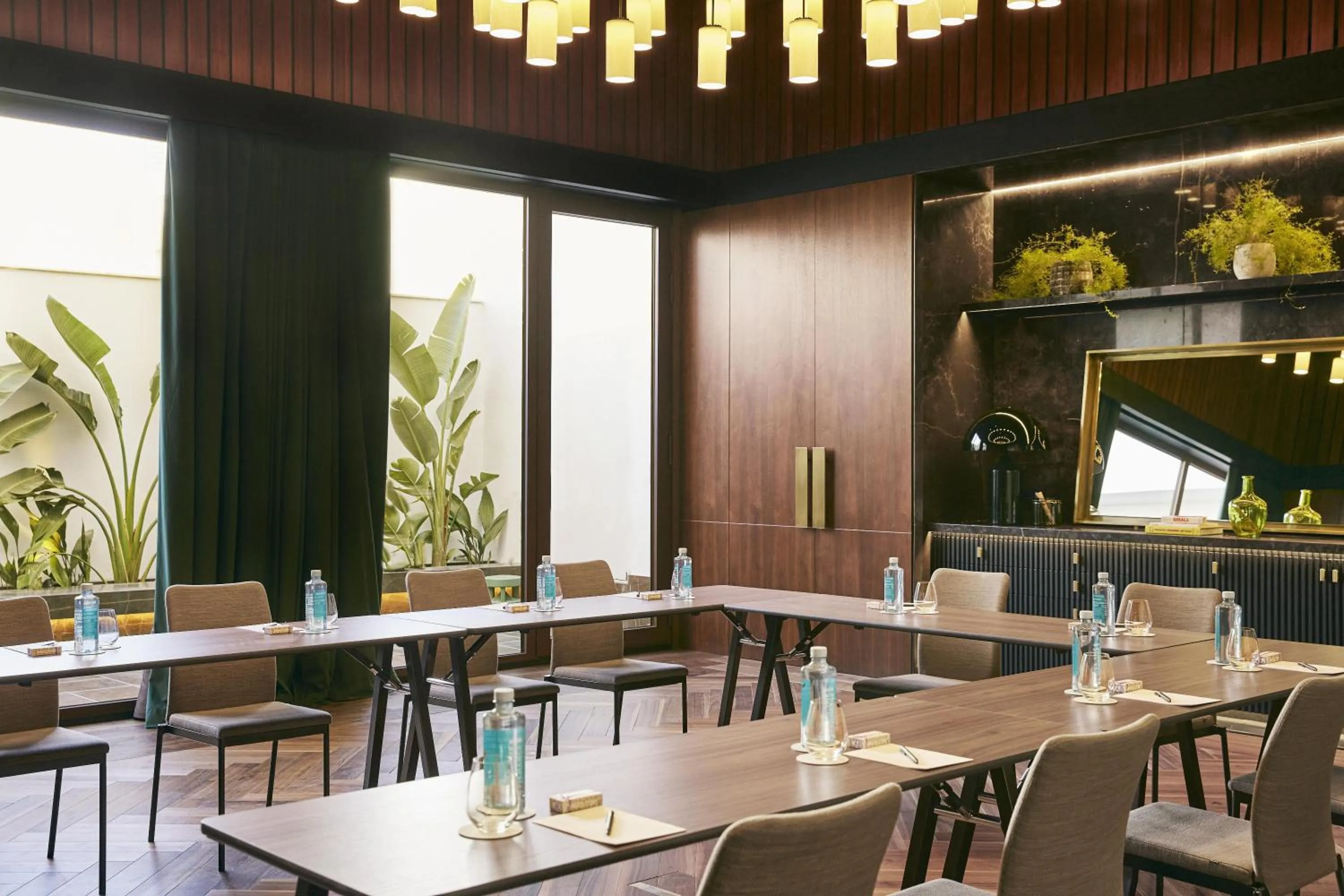 Meeting/conference room in Thompson Madrid, by Hyatt