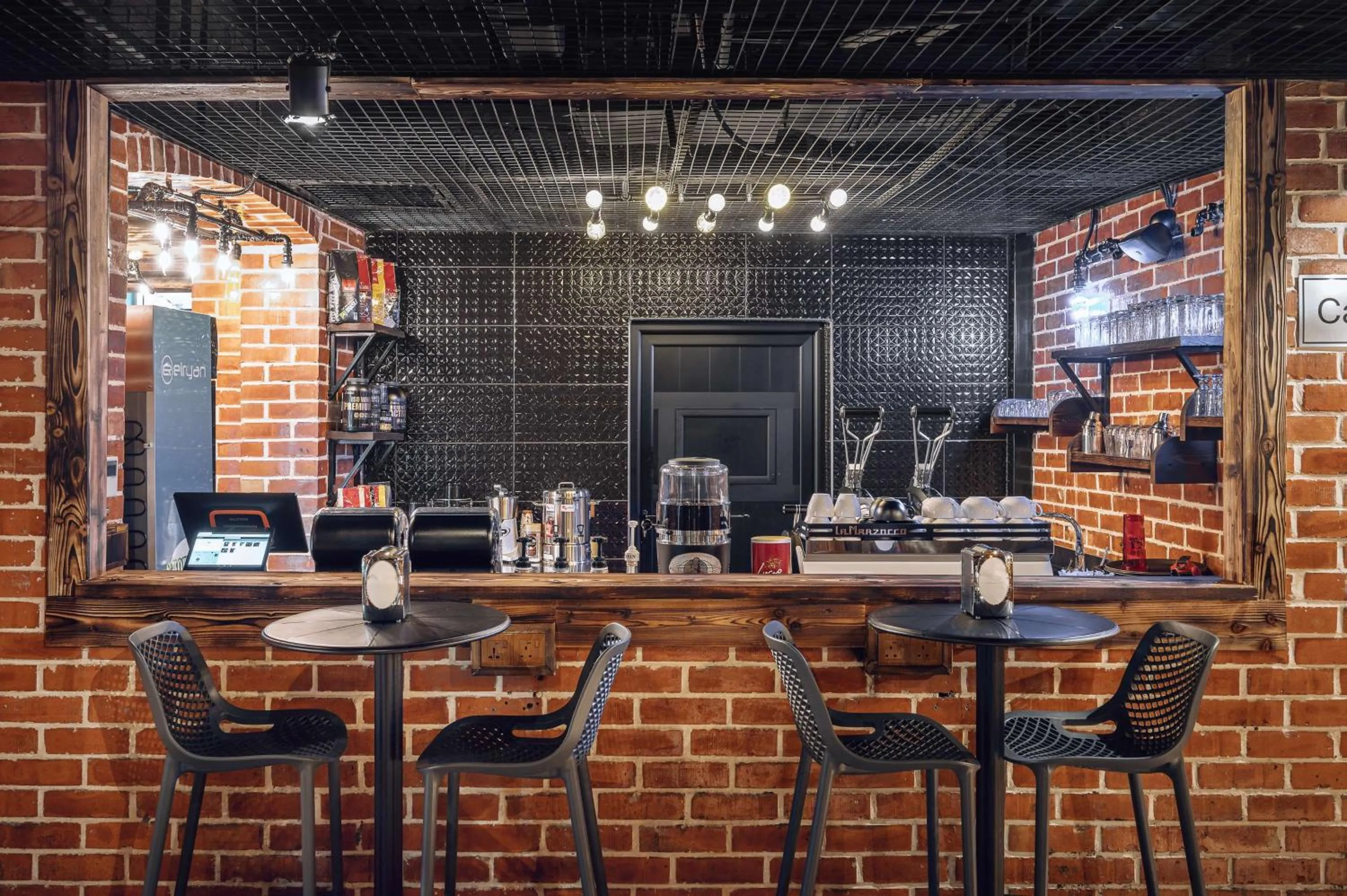 Fitness centre/facilities in Radisson Hotel & Residences Erbil