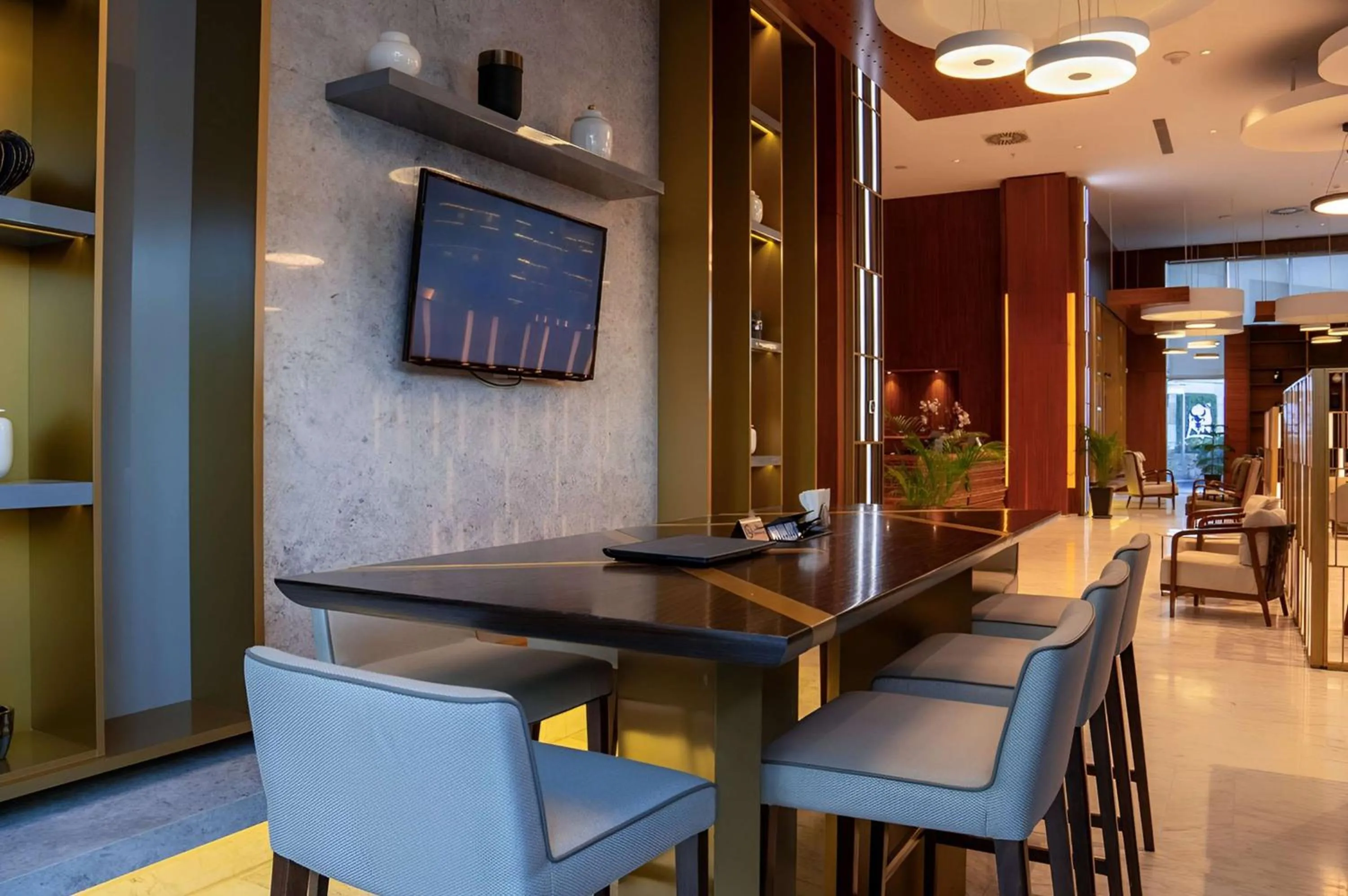 Business facilities in Radisson Hotel & Residences Erbil