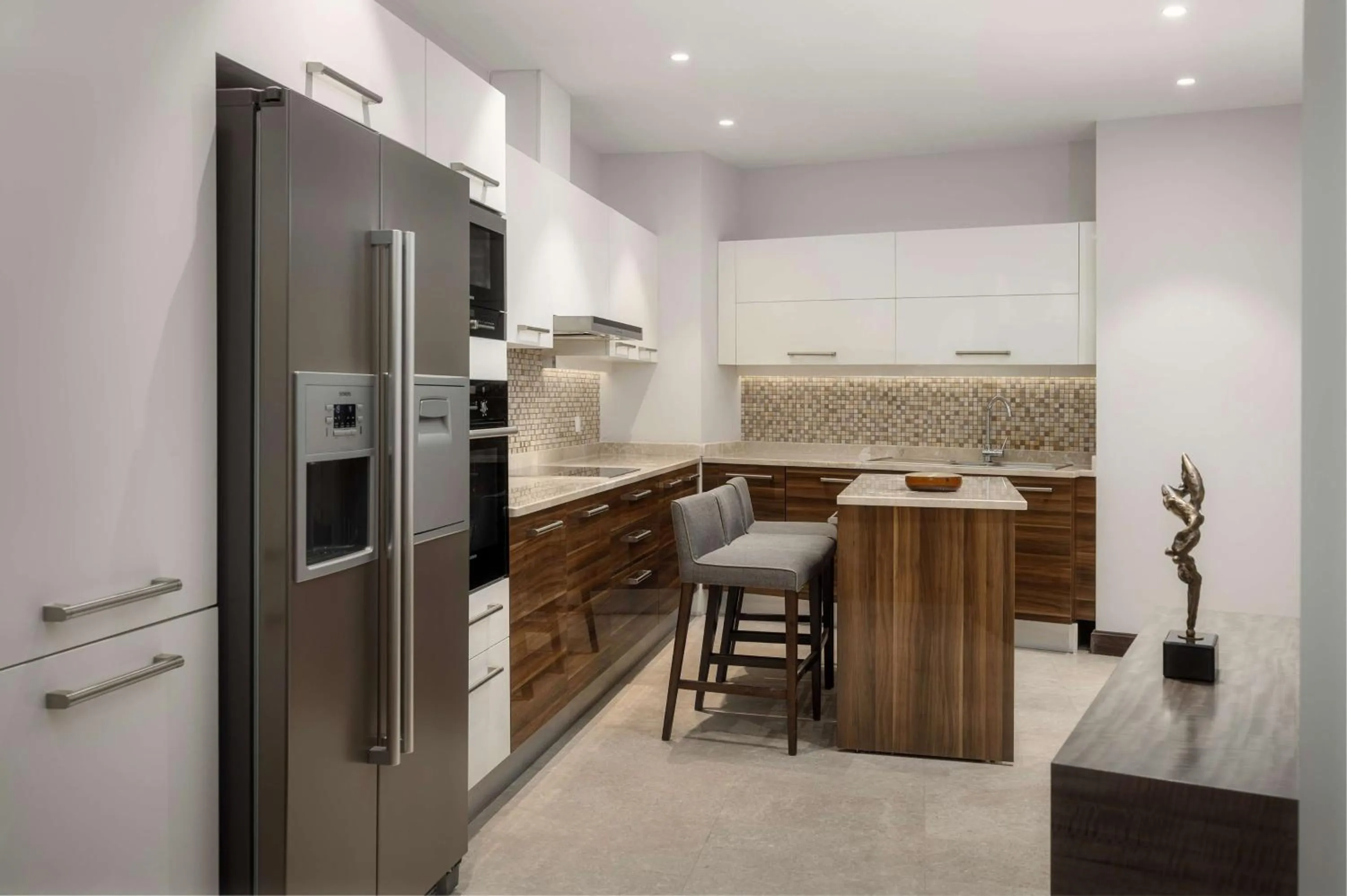 Kitchen or kitchenette in Radisson Hotel & Residences Erbil