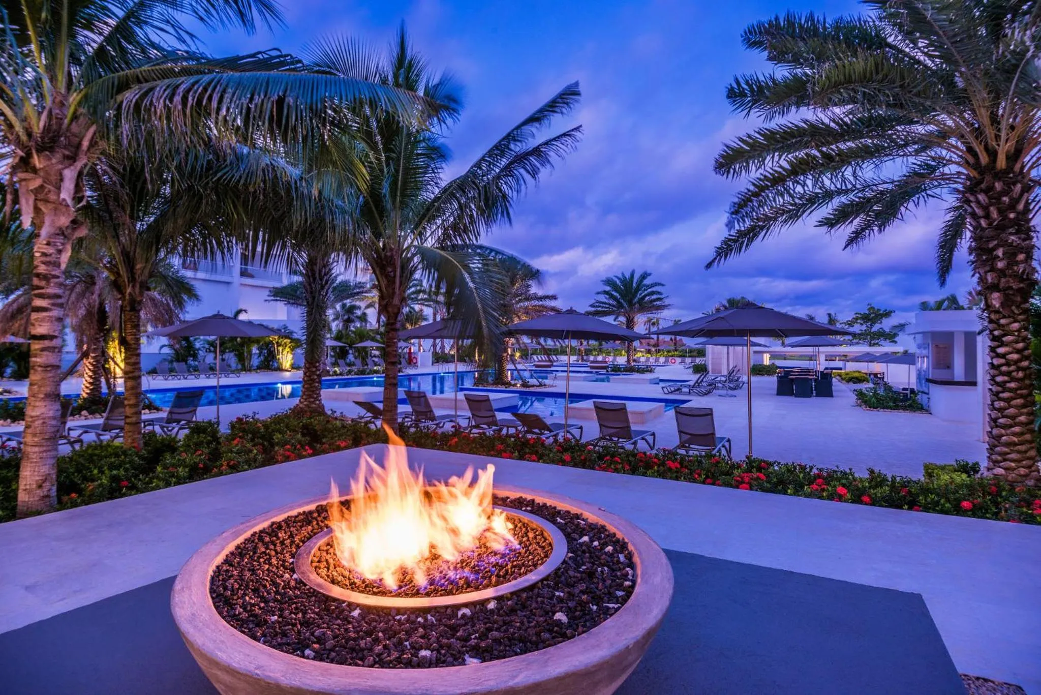 Swimming pool in Dreams Karibana Cartagena Golf & Spa Resort