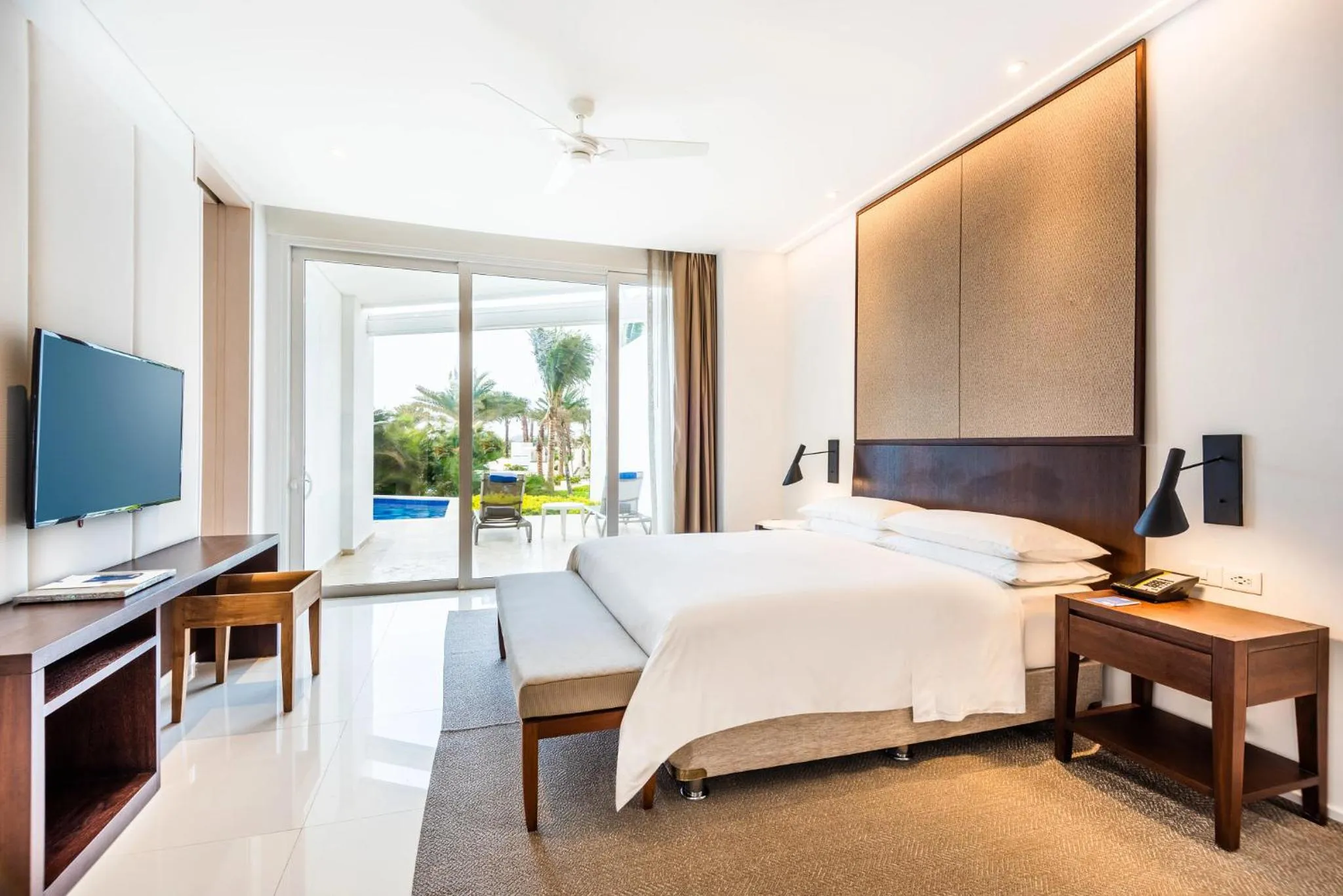 Bed in Dreams Karibana Cartagena Golf & Spa Resort