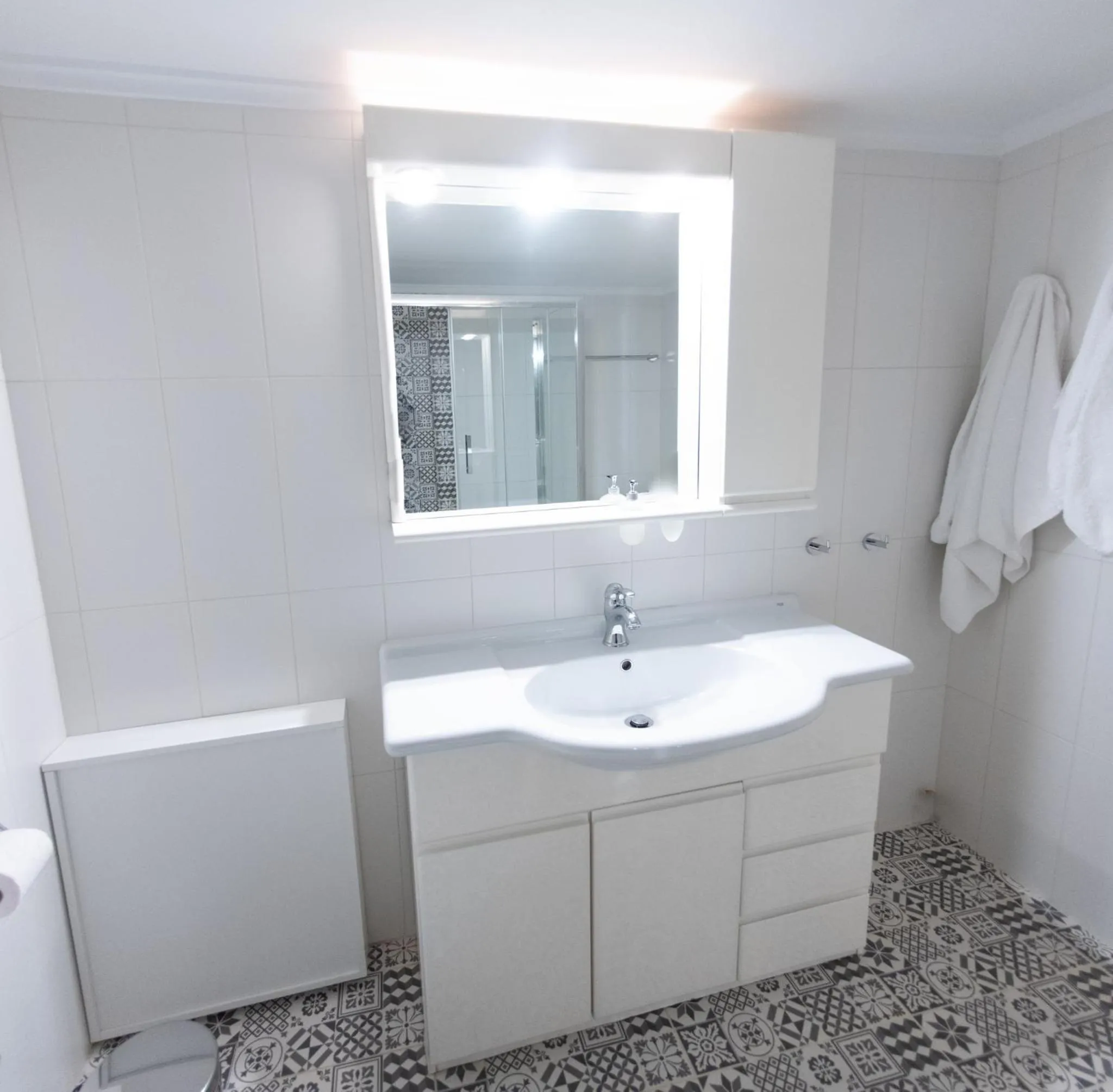 Bathroom in Best House, Psila Alonia Square Luxury, Patra