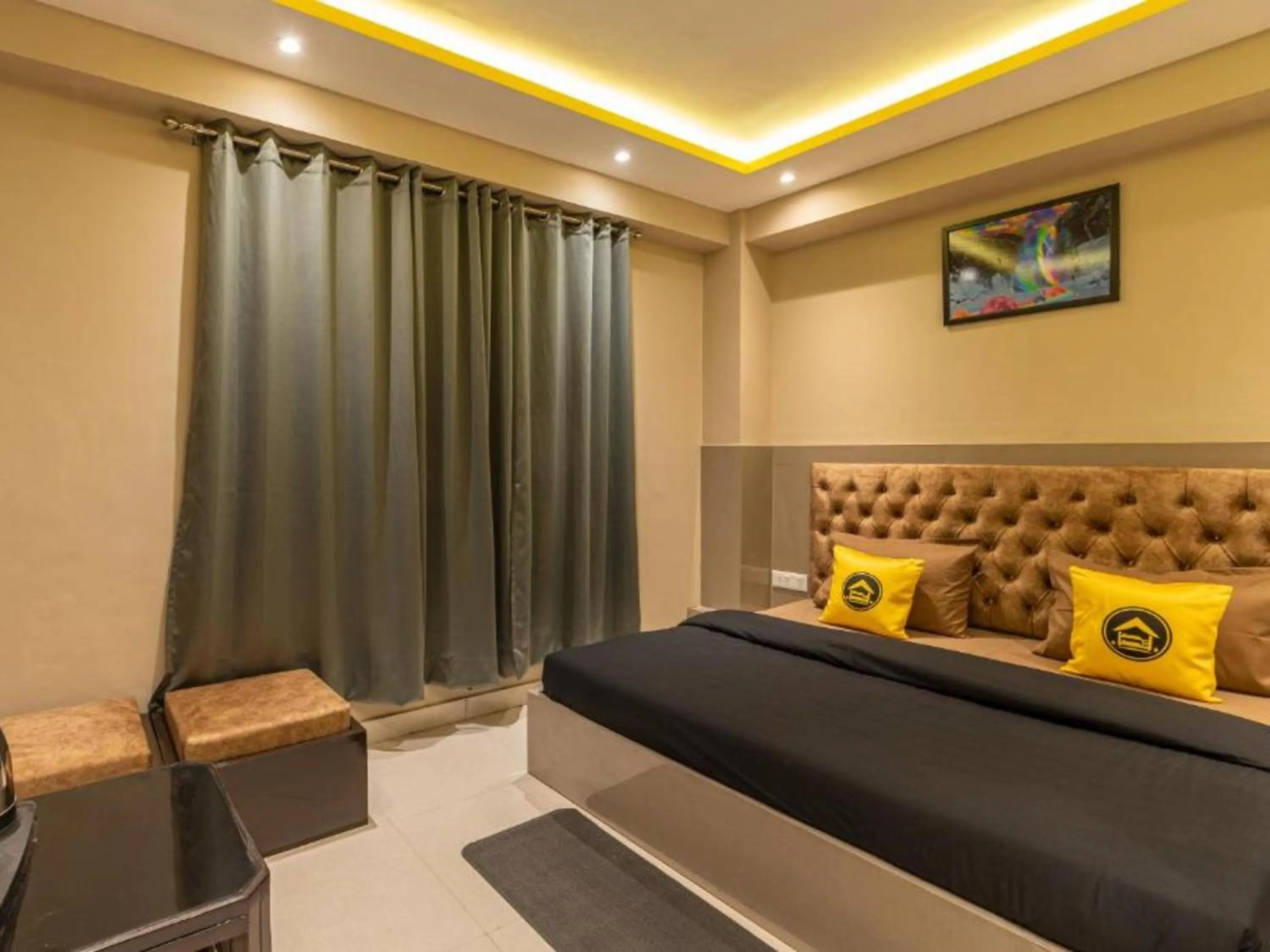 Bed in The Hosteller Shimla