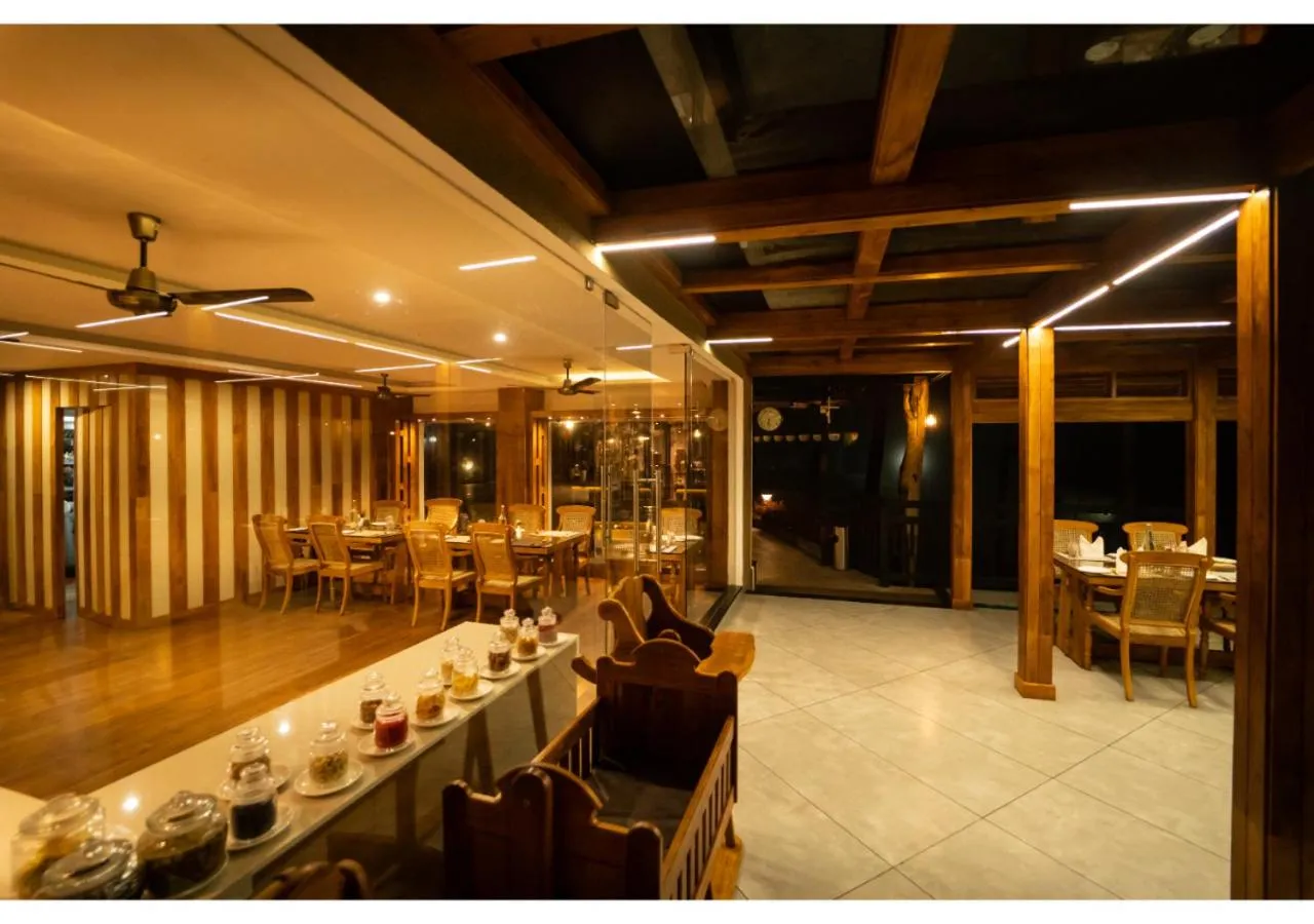 Restaurant/places to eat in Chandys Drizzle Drops - Munnar Top Station