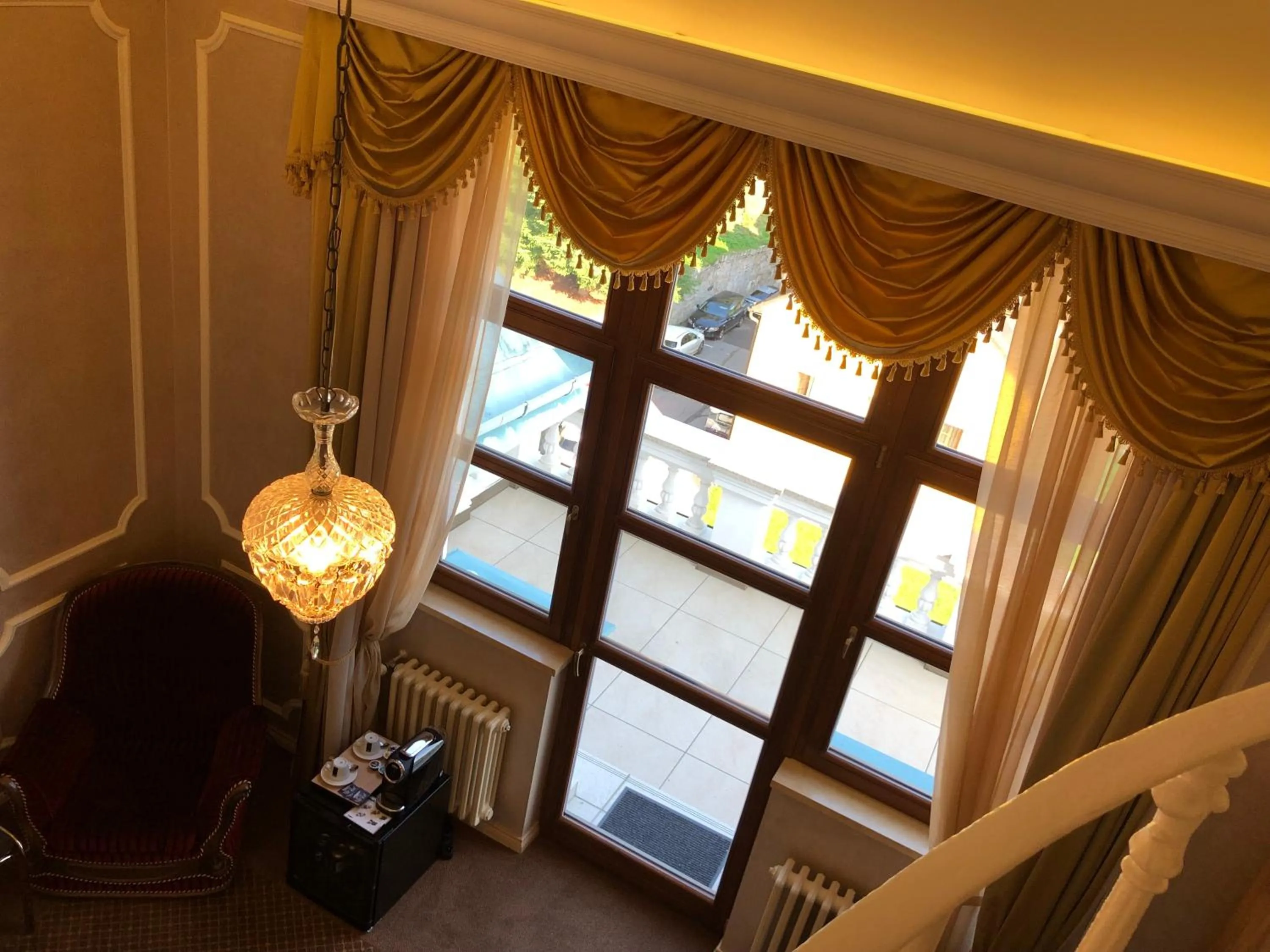 View (from property/room), Bed in Hotel Château Cihelny