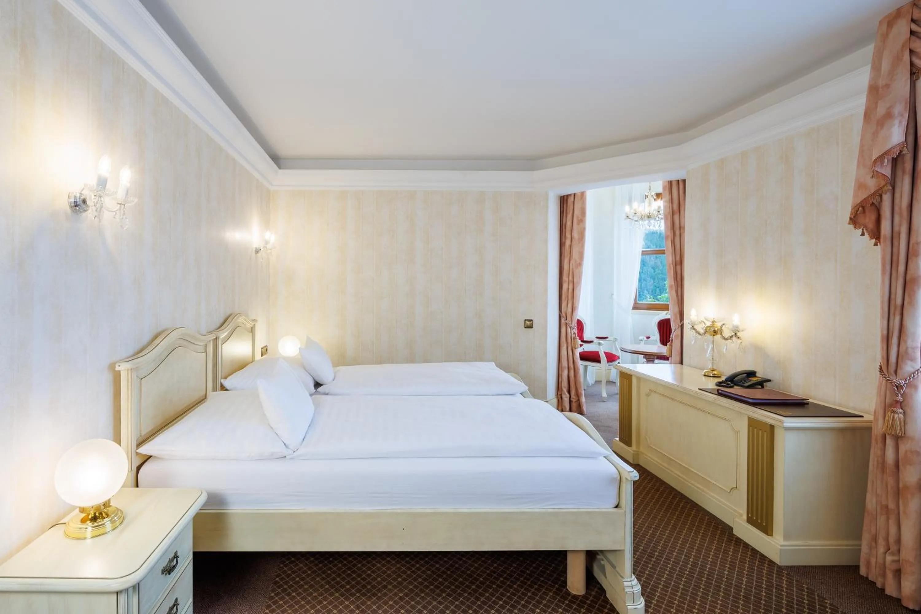 Photo of the whole room, Bed in Hotel Château Cihelny