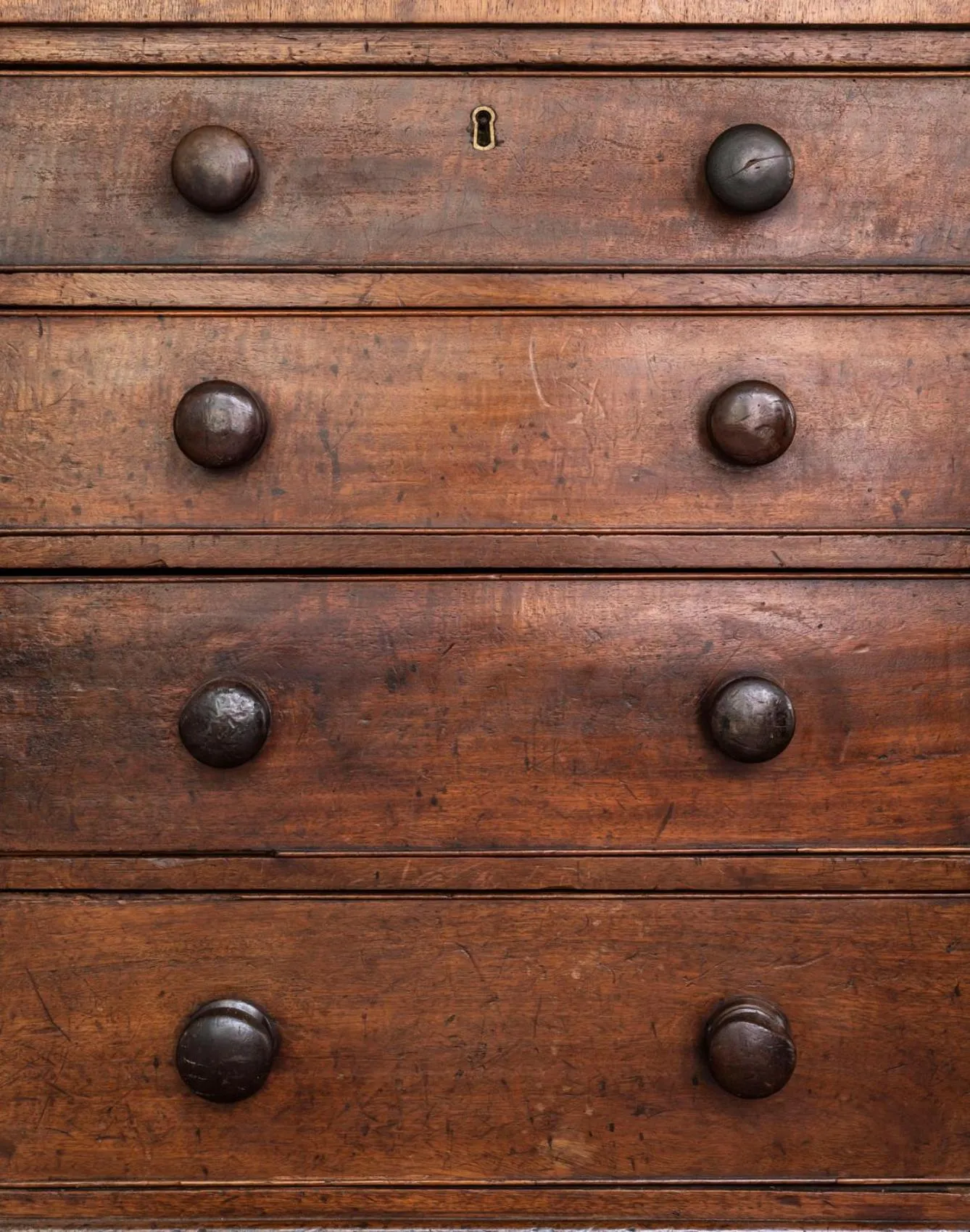 Decorative detail in The Pinch Charleston