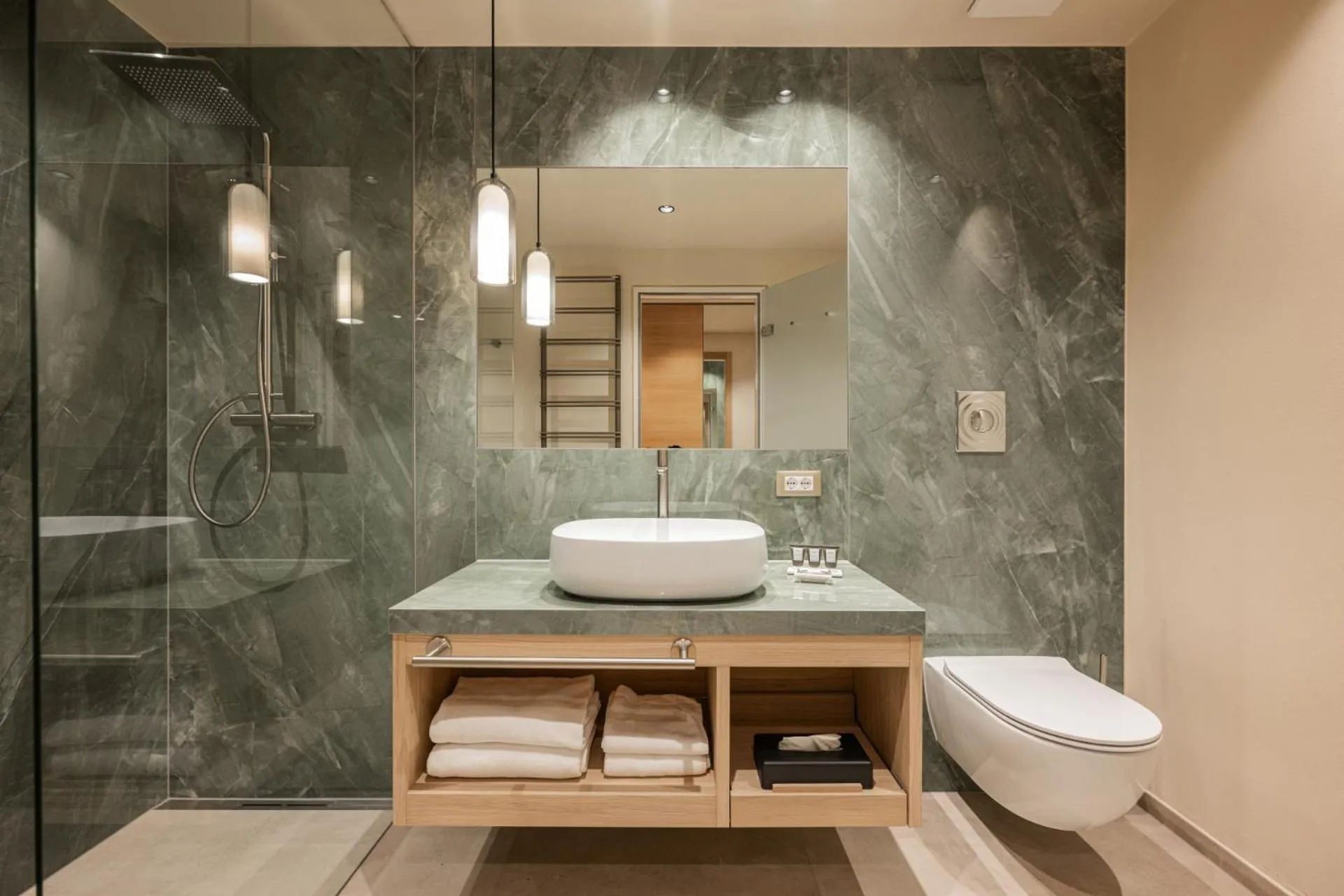 Shower in Hotel Therme Meran - Terme Merano