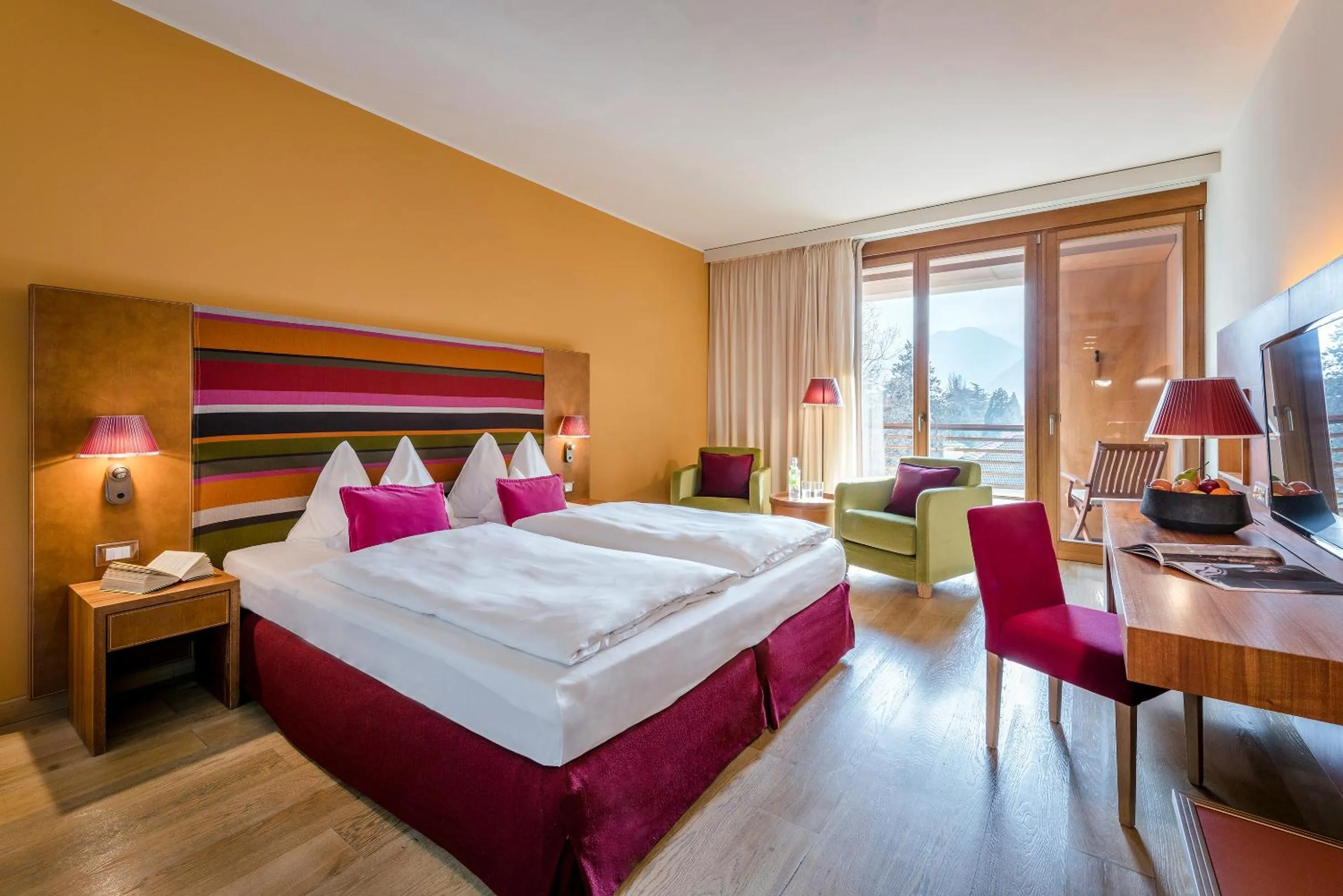 Photo of the whole room, Bed in Hotel Therme Meran - Terme Merano