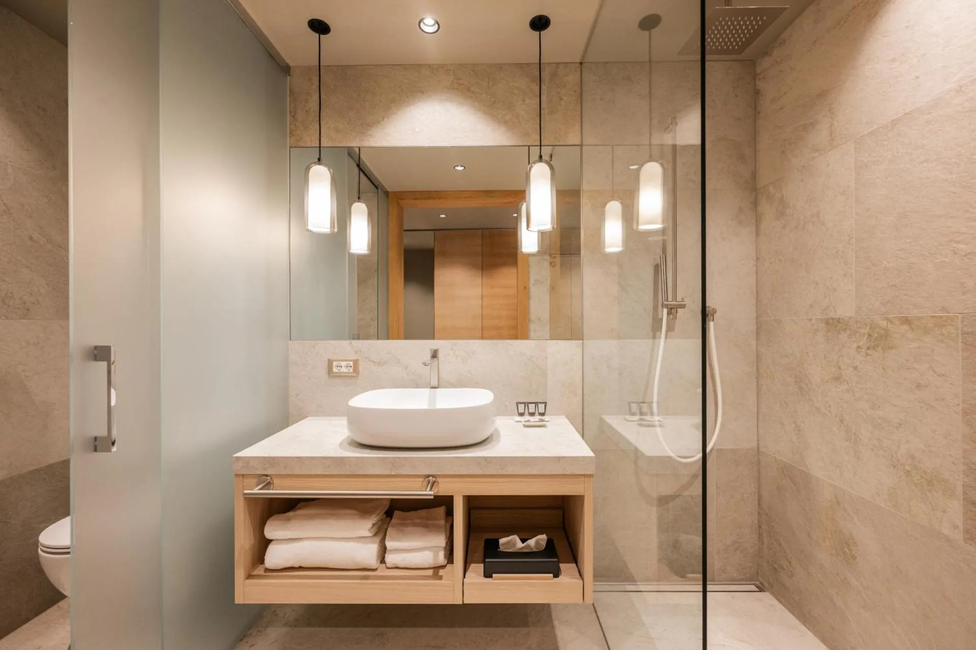 Shower in Hotel Therme Meran - Terme Merano